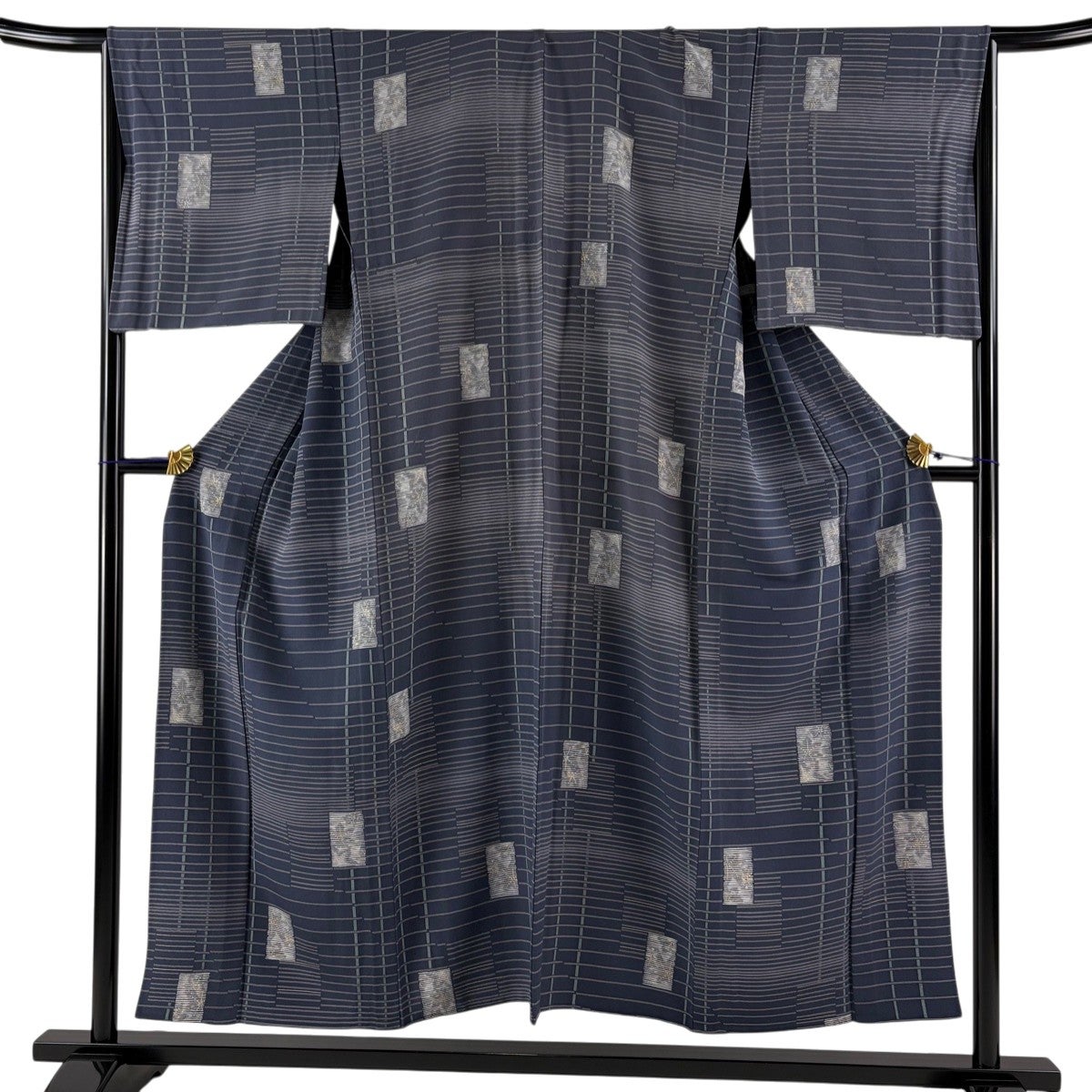 小紋 美品 秀品 身丈158cm 裄丈67cm 正絹 【中古】 小紋 身丈158cm 裄丈66cm M 単衣 山口秀藤 落款あり 人物 桜 灰白 正絹