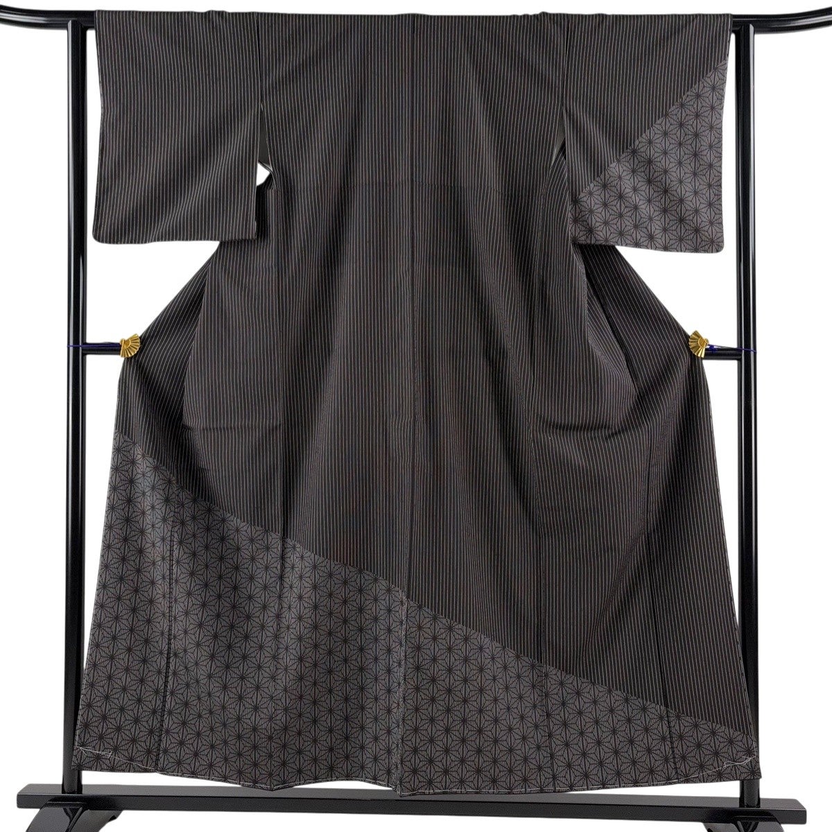 美品】 付下げ 身丈155.5cm 裄丈62cm S 袷 お召地 縞 麻の葉 黒 美品】 付下げ 身丈155.5cm 裄丈62cm S 袷 お召地 縞 麻の葉 黒