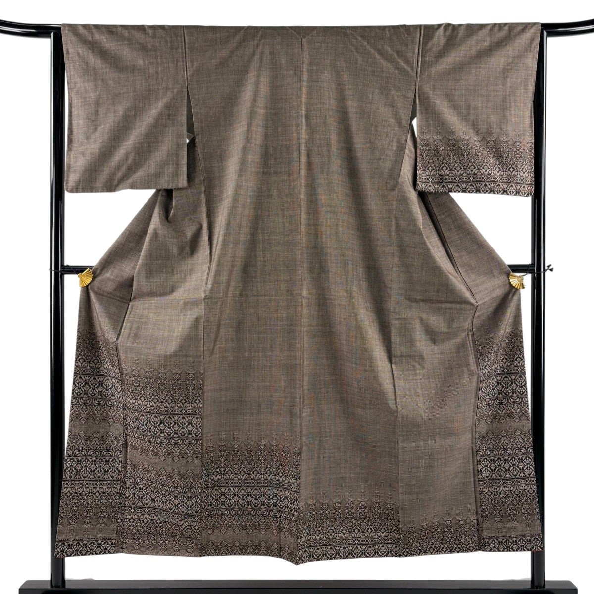紬 着物 未使用 正絹 袷 カジュアル 反端付き 薄茶色 多色 身丈158cm 裄65cm M きもの北條 A1120-12 紬 身丈164cm 裄68cm レディース 袷 花柄 裄長 裄Lサイズ 秋冬春用
