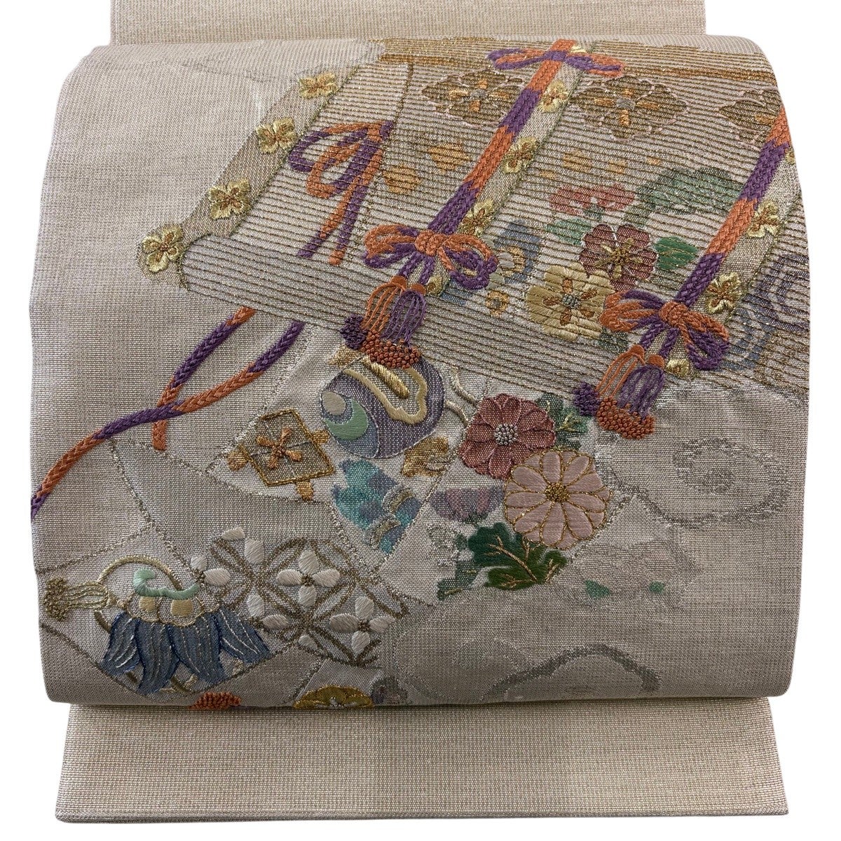 袋帯 秀品 御簾 宝尽くし 金銀糸 刺繍 クリーム お太鼓柄 正絹｜中古