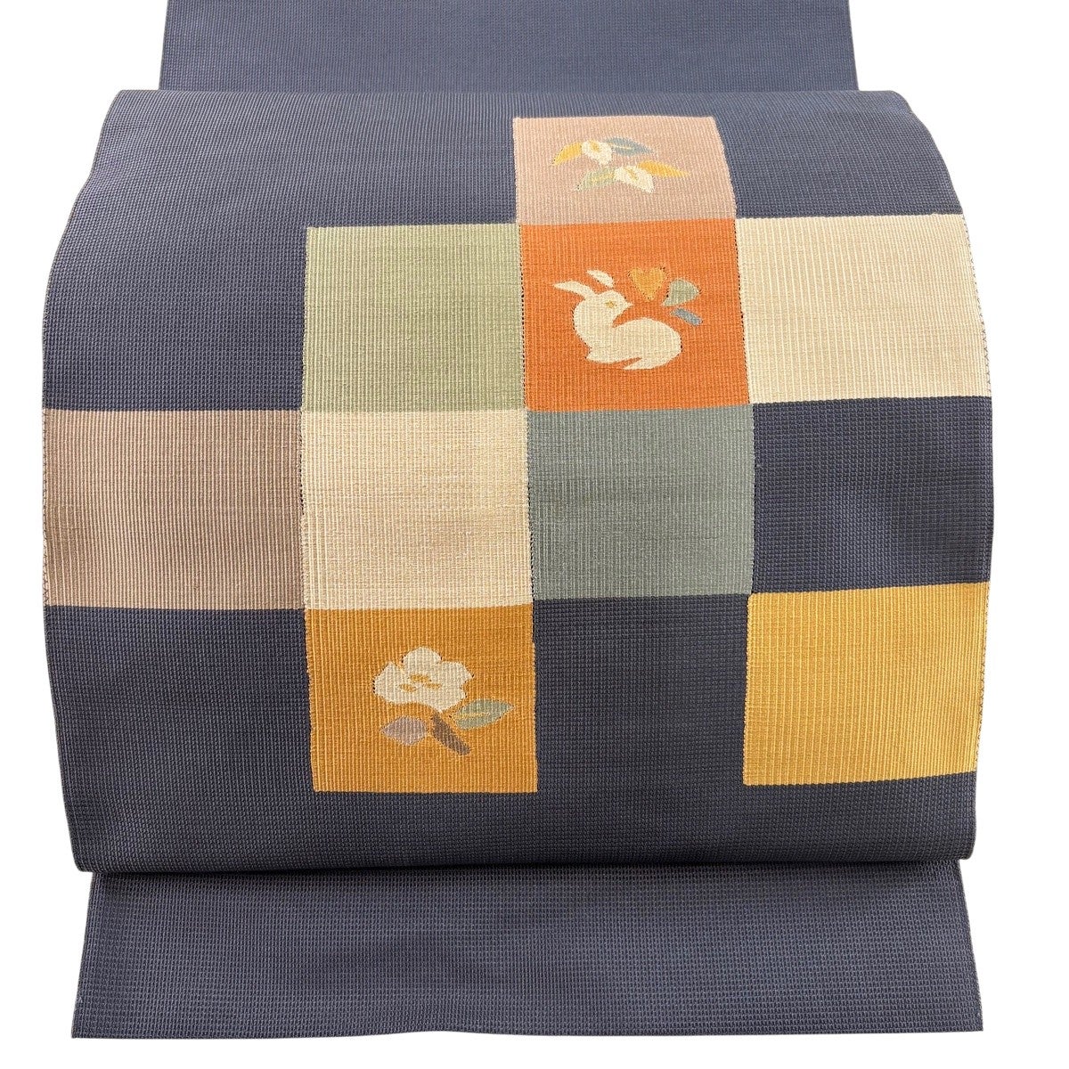 美品】 名古屋帯 秀品 松葉仕立て 八寸名古屋帯 うさぎ 草花 青灰色