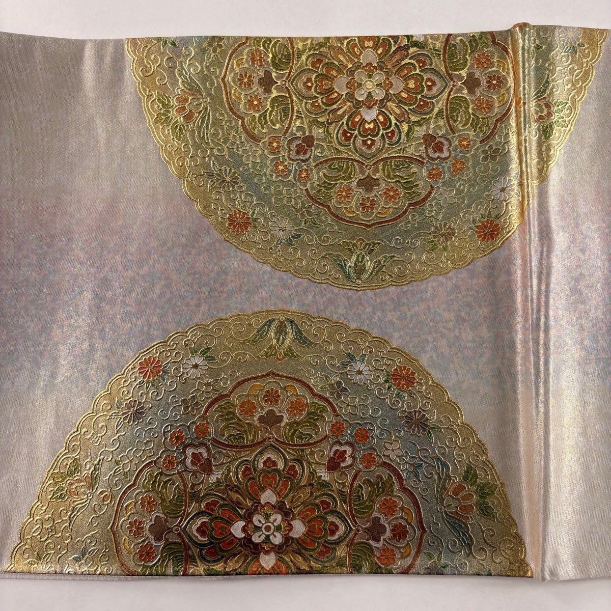 美品】 袋帯 秀品 華文 鳳凰 金彩 箔 金色 お太鼓柄 正絹｜中古・古着
