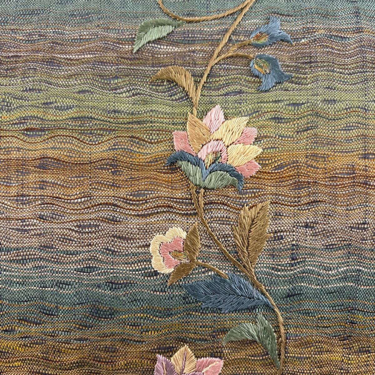 美品】 袋帯 秀品 草花 箔 刺繍 緑 お太鼓柄 正絹｜中古・古着