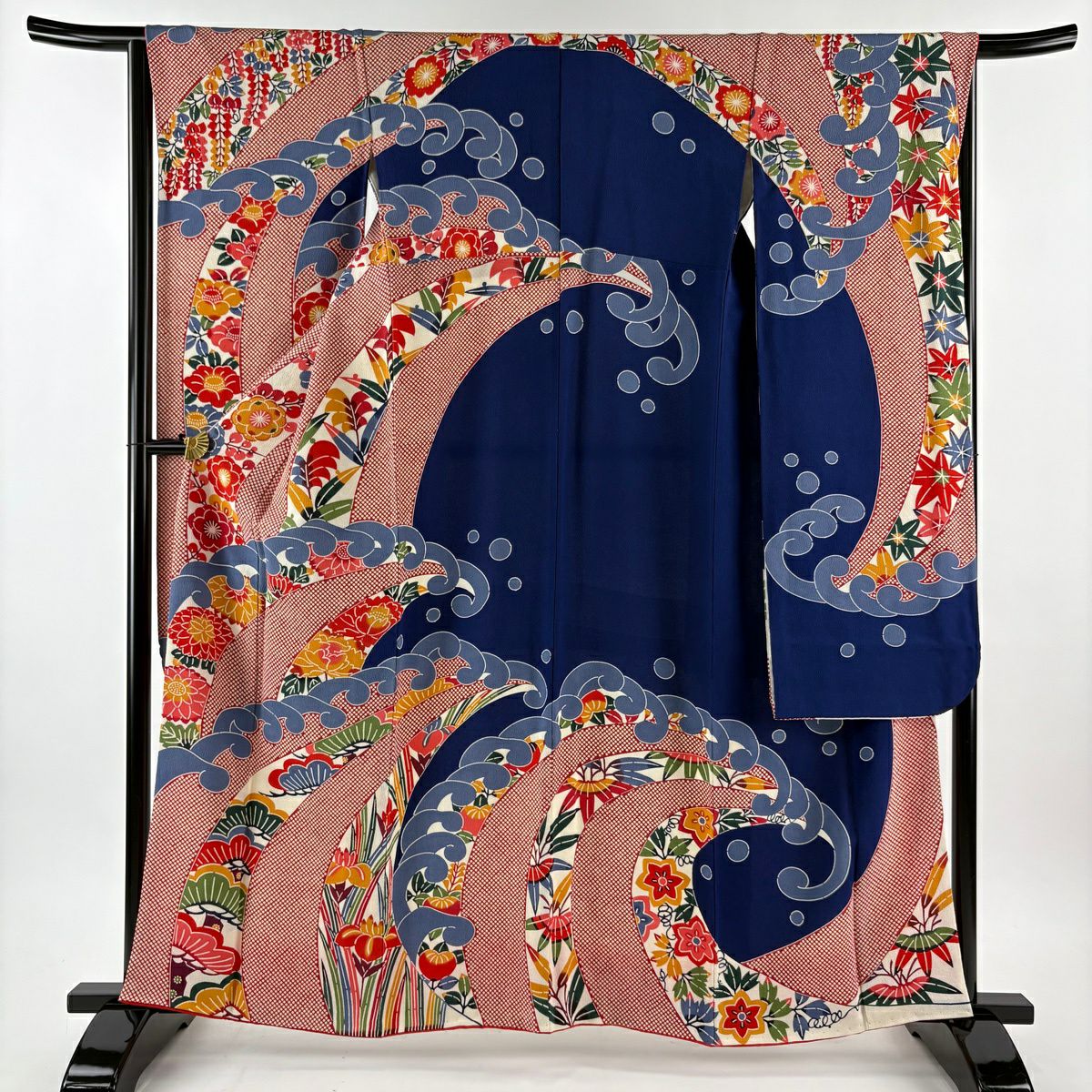 【未使用品】振袖　栗山吉三郎 リサイクル着物】振袖 正絹 身丈157.5cm 裄丈66.5cm 袷 猩々緋色 栗山