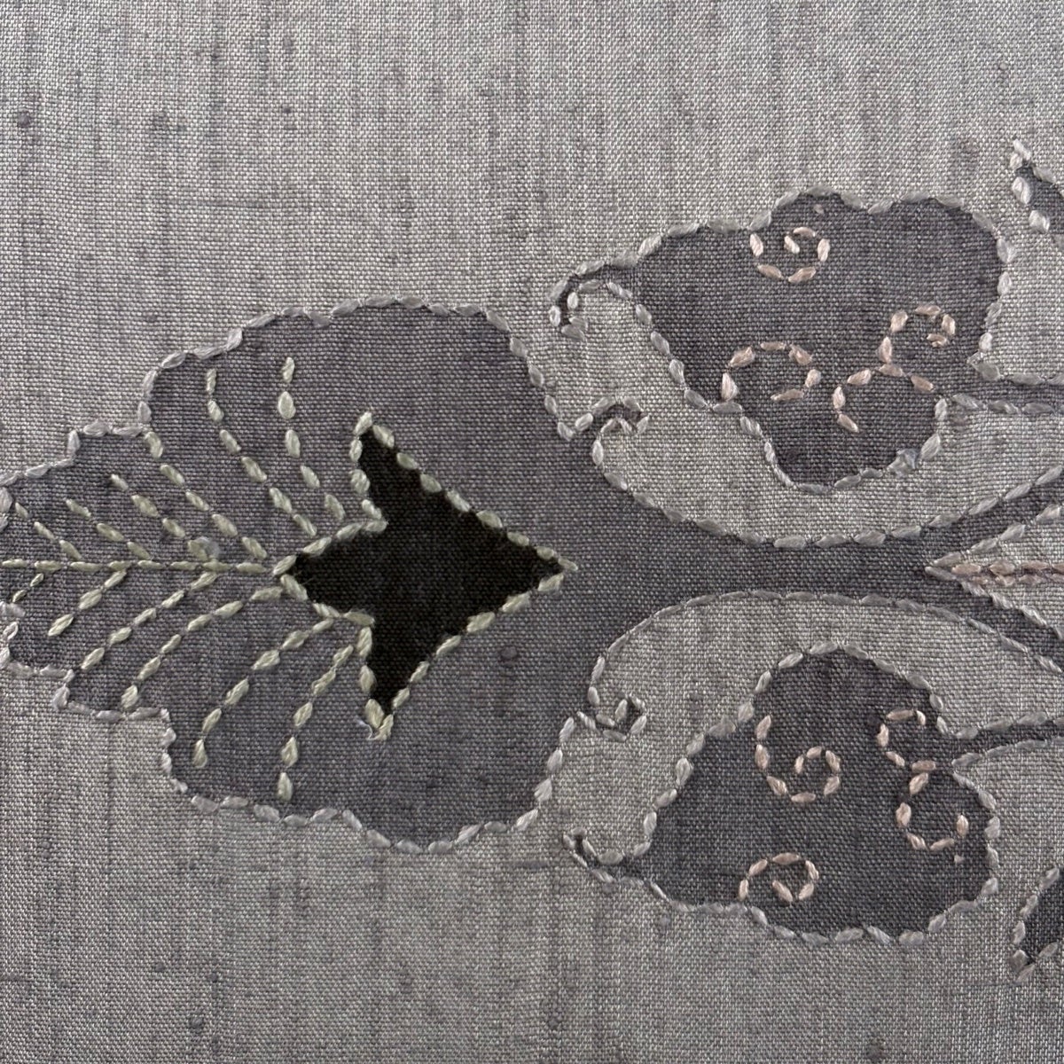 美品】 袋名古屋帯 秀品 紬地 葉柄 刺し子刺繍 灰紫 正絹｜中古・古着