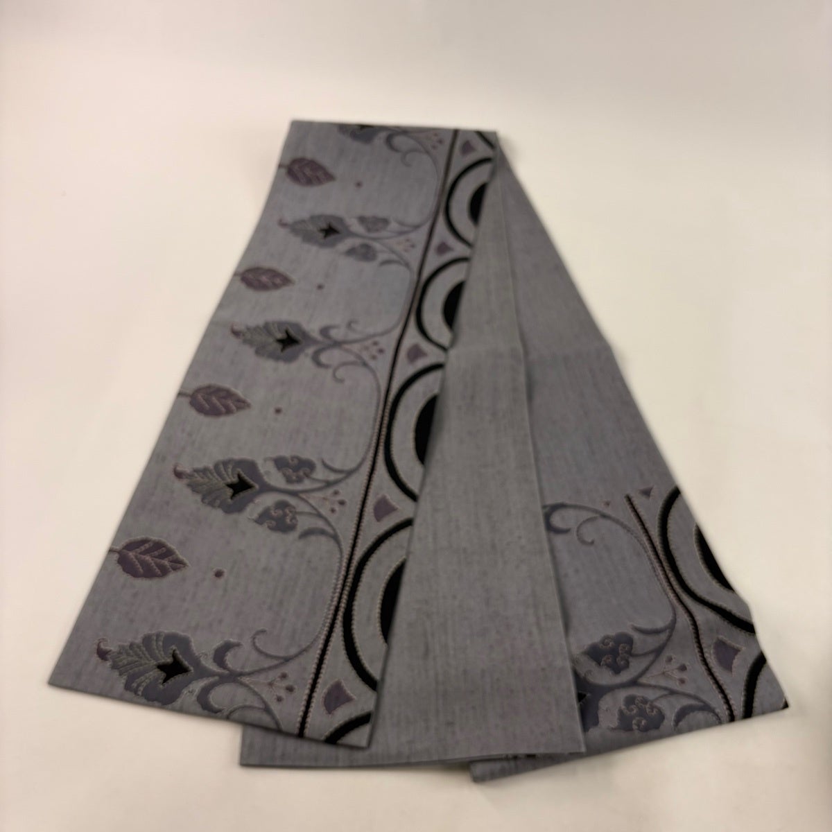 美品】 袋名古屋帯 秀品 紬地 葉柄 刺し子刺繍 灰紫 正絹｜中古・古着