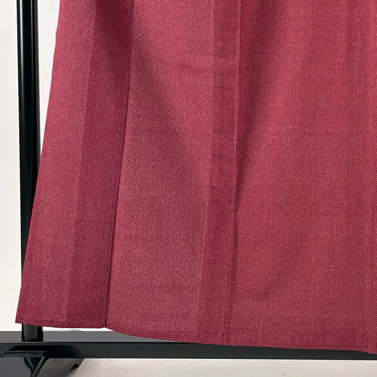 超美品　反物　結城紬　正絹　絣　赤　シンプル 紬 身丈158cm 裄丈64cm M 単衣 薩摩結城 絣柄 えんじ色 正絹 逸品