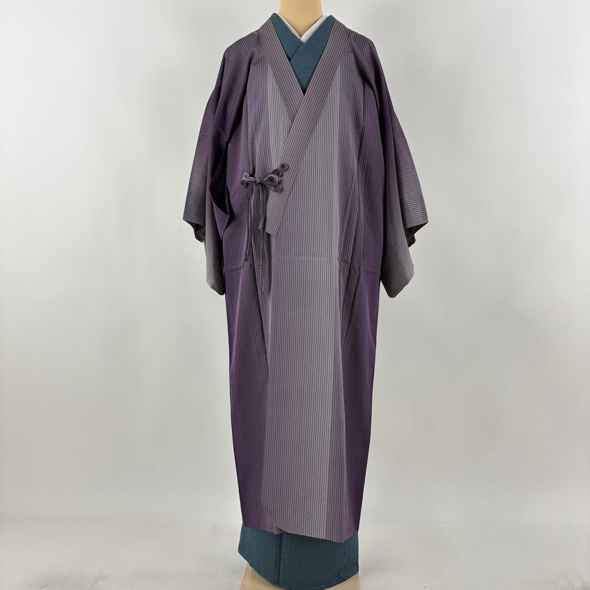 美品】 道中着 身丈131.5cm 裄丈64cm M 和装コート 着物衿 縦縞 ぼかし