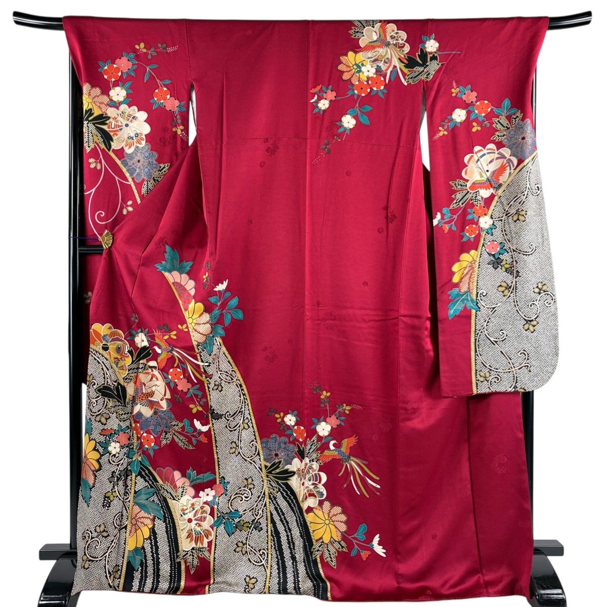 振袖 身丈169.5cm 裄丈69cm L 袷 花唐草 鳥 金糸 金彩 茜色 正絹 秀品