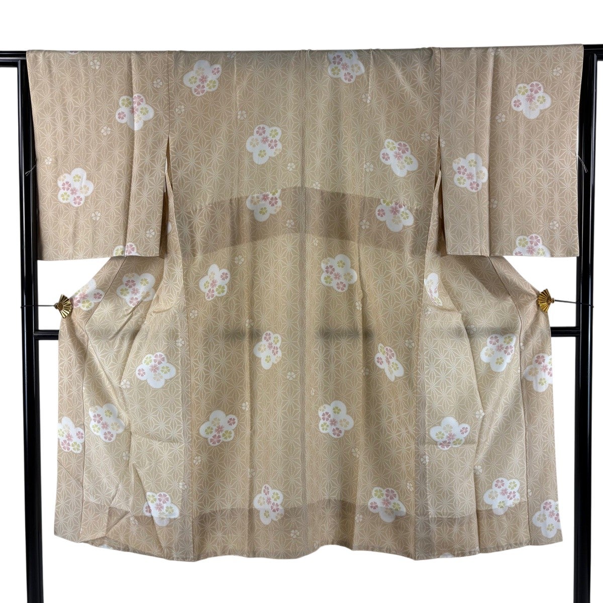 美品】 長襦袢 身丈121cm 裄丈63cm S 梅 麻の葉 薄茶色 正絹 秀品