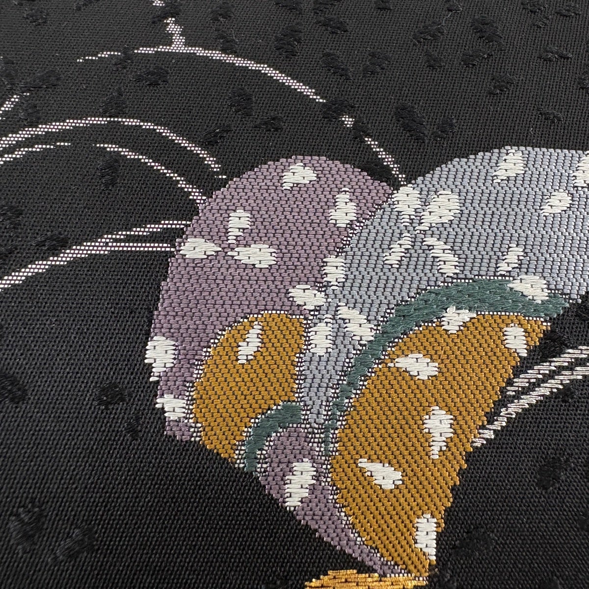 名古屋帯 秀品 蝶 金銀糸 刺繍 黒 正絹｜中古・古着・リサイクル着物