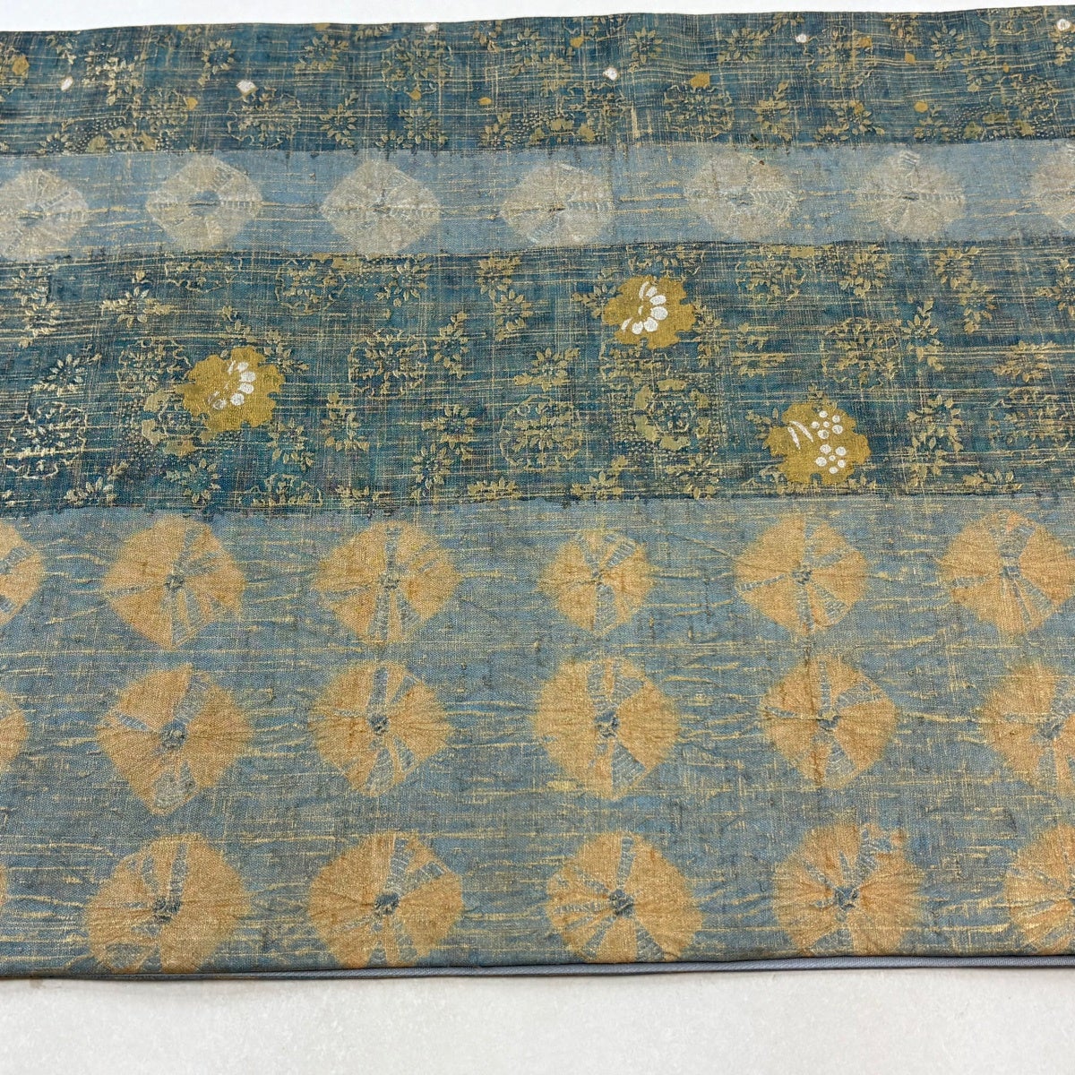 美品】 袋帯 逸品 落款あり 牛首紬 花 金銀彩 絞り 灰緑 全通 正絹