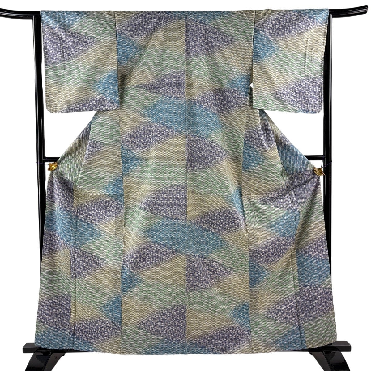 美品】 紬 身丈162.5cm 裄丈64.5cm M 袷 亀甲絣 幾何学模様 黄緑色