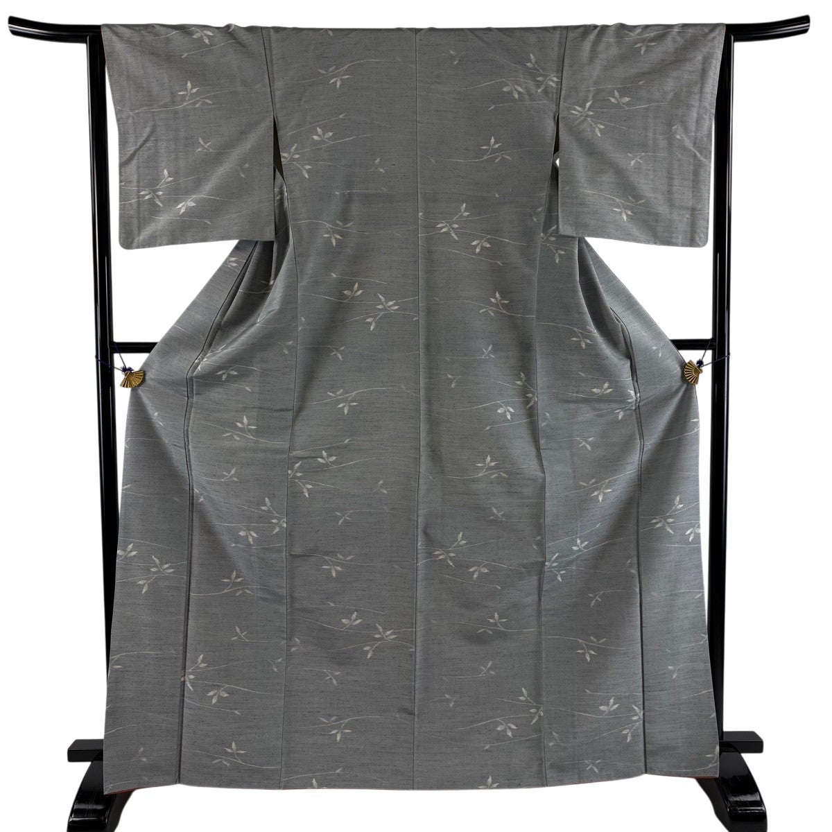 美品】 紬 身丈167cm 裄丈64cm M 袷 葉柄 灰色 正絹 優品｜中古・古着