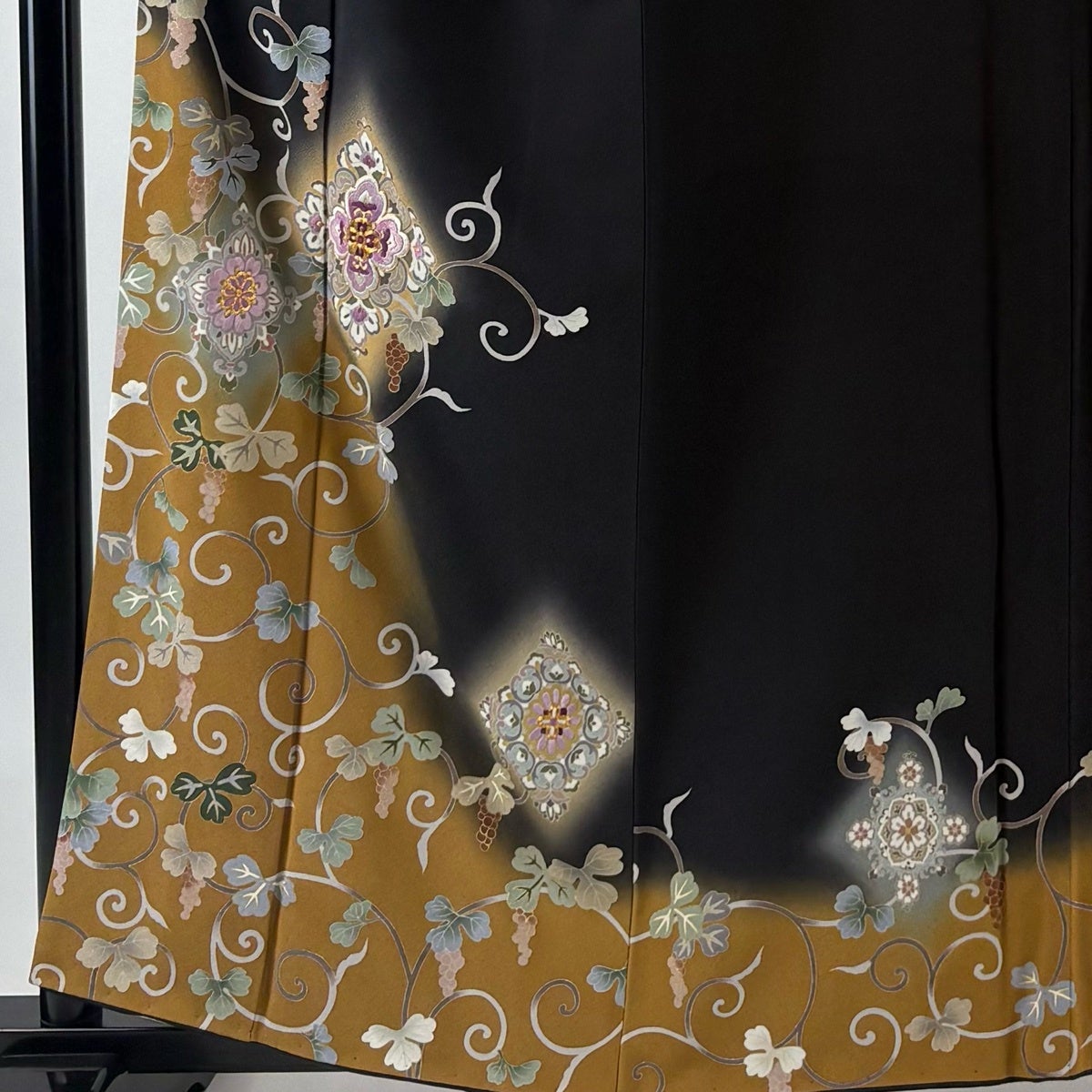 訪問着 身丈159.5cm 裄丈64cm M 袷 帝王紫 落款あり 華文 葡萄唐草