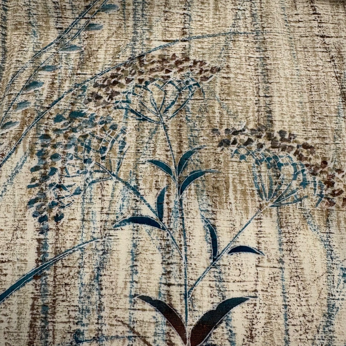 美品】 付下げ 身丈157cm 裄丈66.5cm M 単衣 紬地 草花 薄茶色 正絹