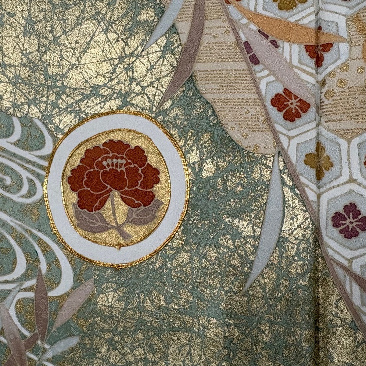 訪問着 身丈173cm 裄丈68cm L 袷 蝶 菊 金糸 金彩 薄緑 正絹 秀品