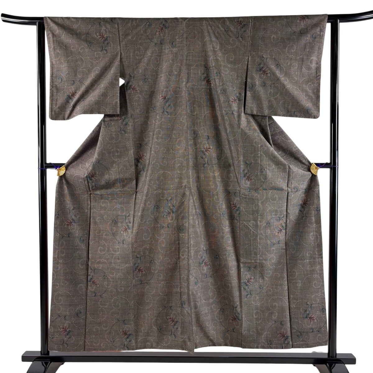 美品】 紬 身丈162.5cm 裄丈64cm M 袷 花唐草 雪輪 焦茶色 正絹 秀品