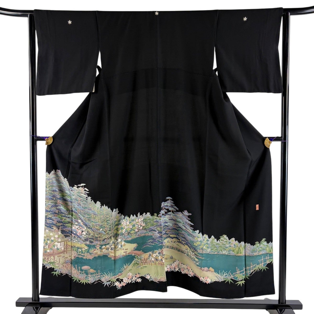 黒留袖 身丈151.5cm 裄丈63.5cm S 袷 落款あり 松竹梅 家屋 染め分け