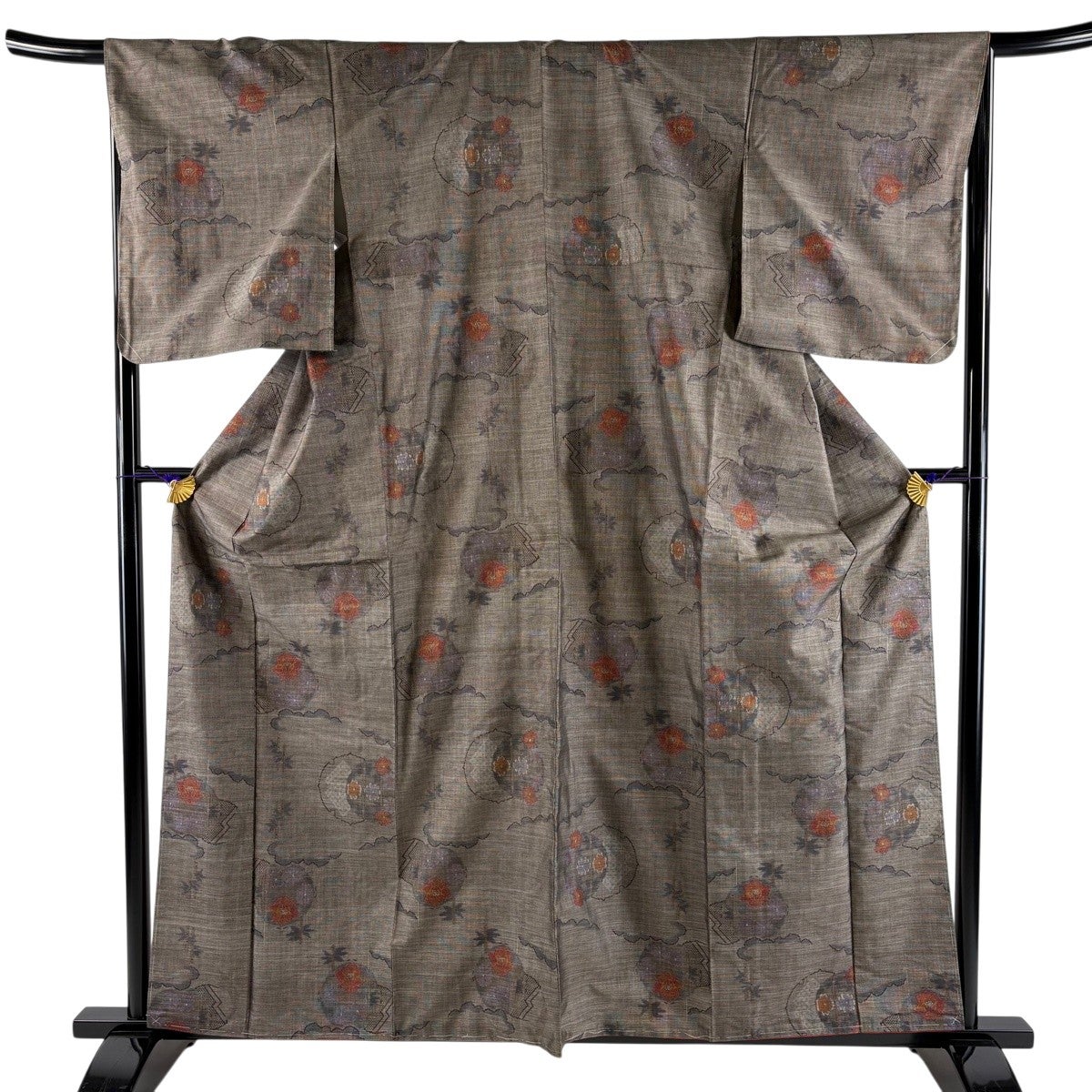 紬 身丈162.5cm 裄丈65.5cm M 袷 草花 流水 灰茶 正絹 優品｜中古