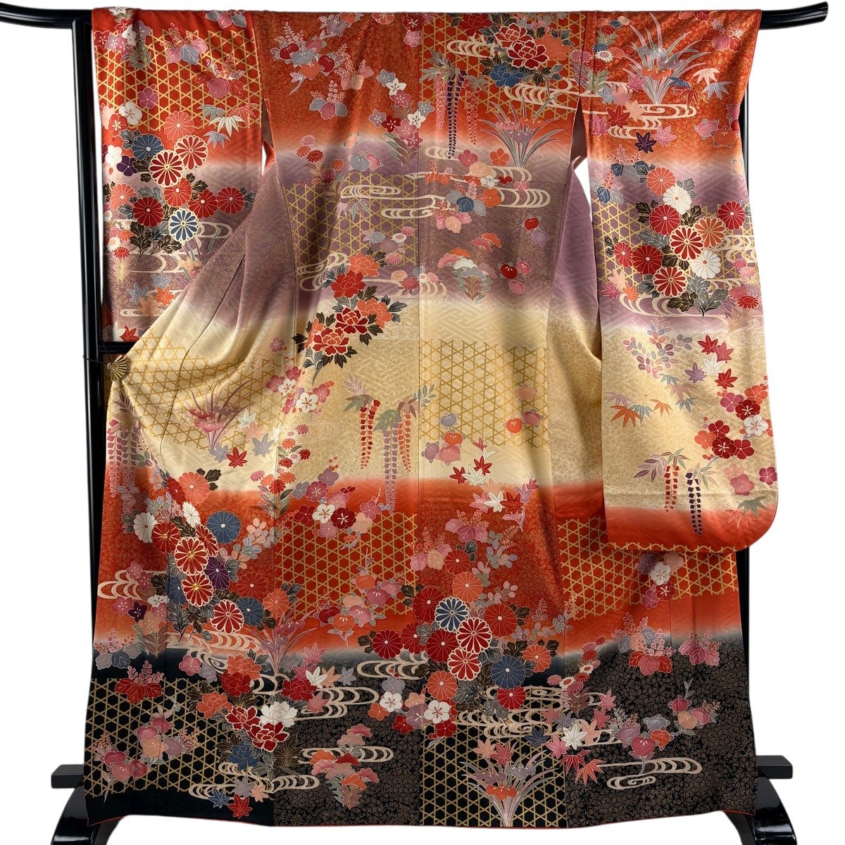 振袖 身丈168.5cm 裄丈67.5cm L 七宝 金糸金通し 朱色正絹名品 振袖 身丈168cm 裄丈68cm L 袷 菊 流水 金糸 金彩 朱色 正絹 秀品