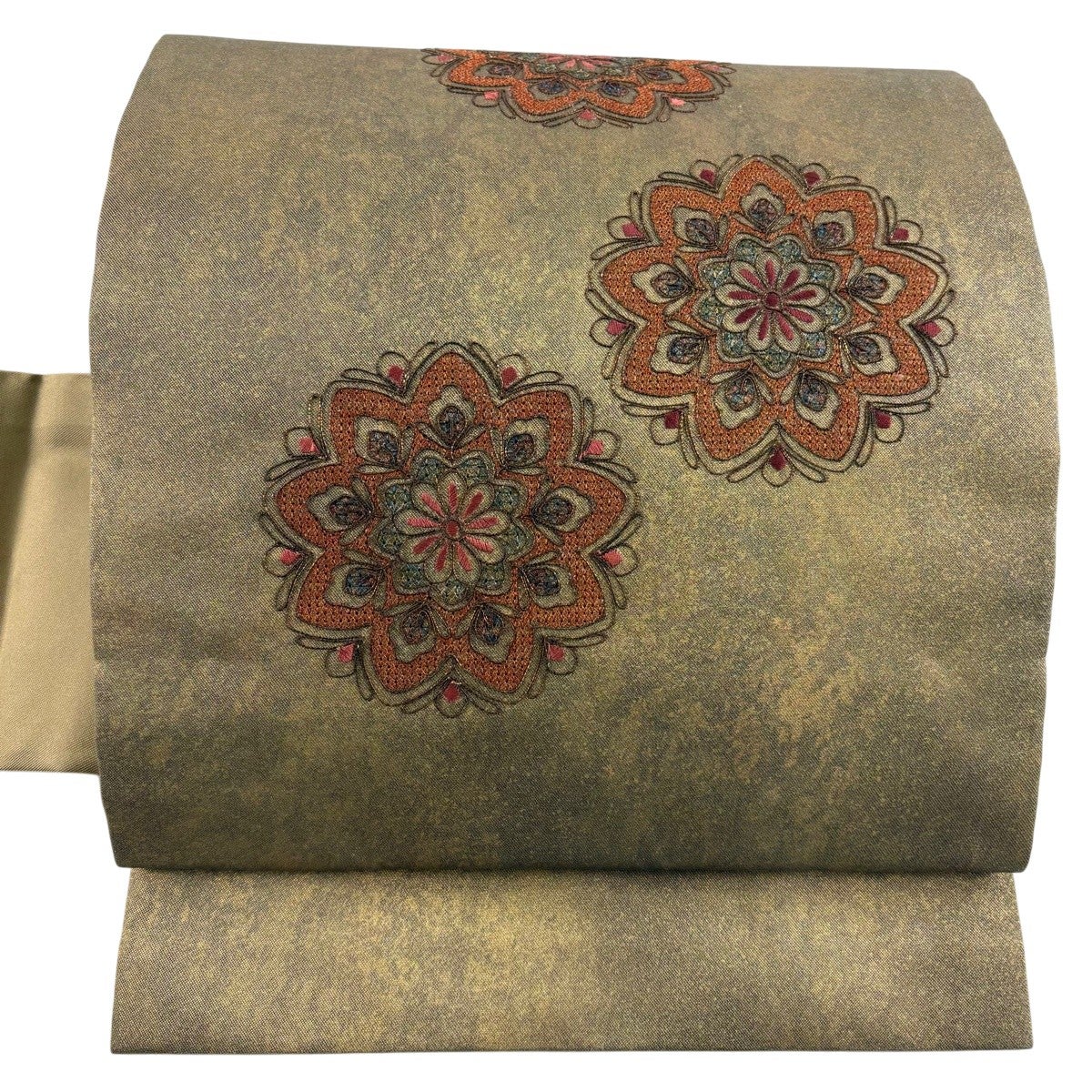 名古屋帯 秀品 華文 刺繍 金糸 金色 正絹｜中古・古着・リサイクル着物