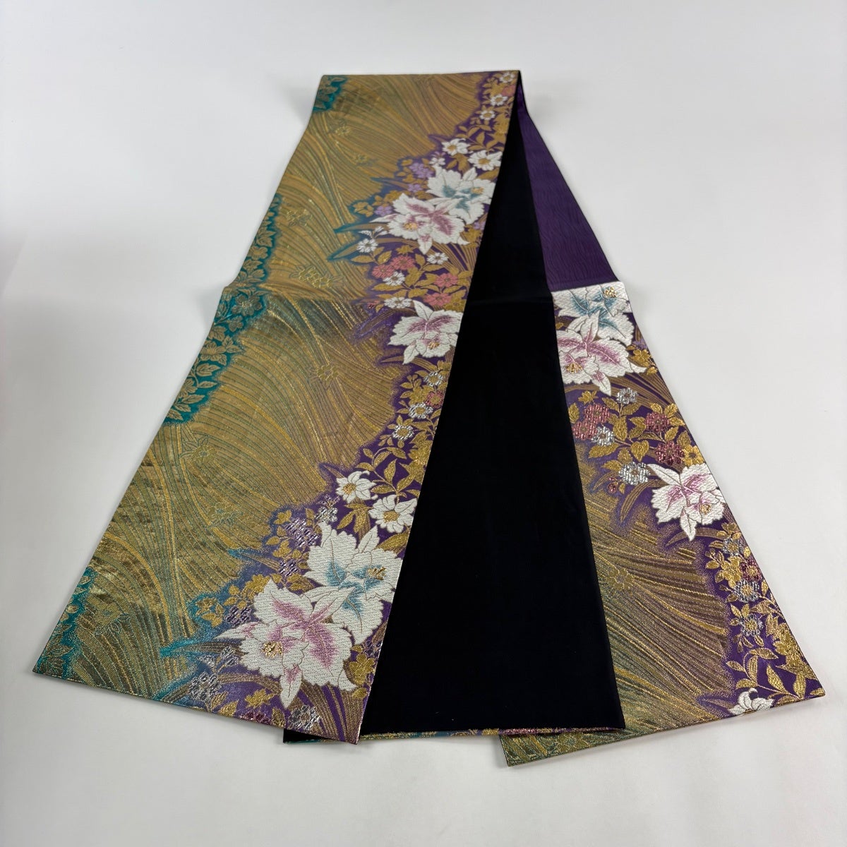 極美品　正絹振袖　袋帯付　抹茶　モスグリーン紫色花柄　金糸刺繍　写真撮影のみ 美品】 袋帯 秀品 振袖向き 草花 金銀糸 箔 青緑 六通 正絹｜中古