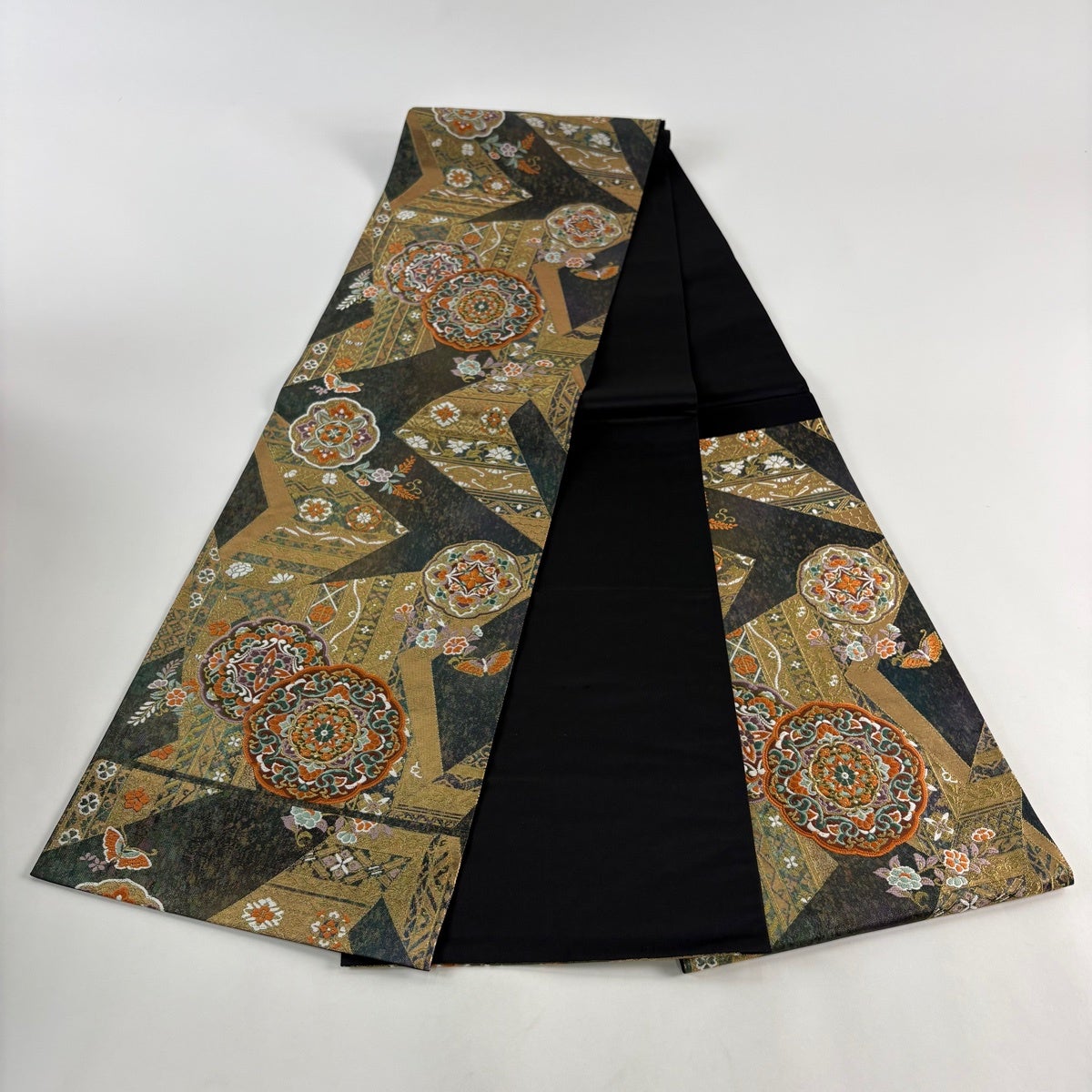 美品】 袋帯 秀品 裂取宝華文 金糸 刺繍 深緑 六通 正絹｜中古・古着