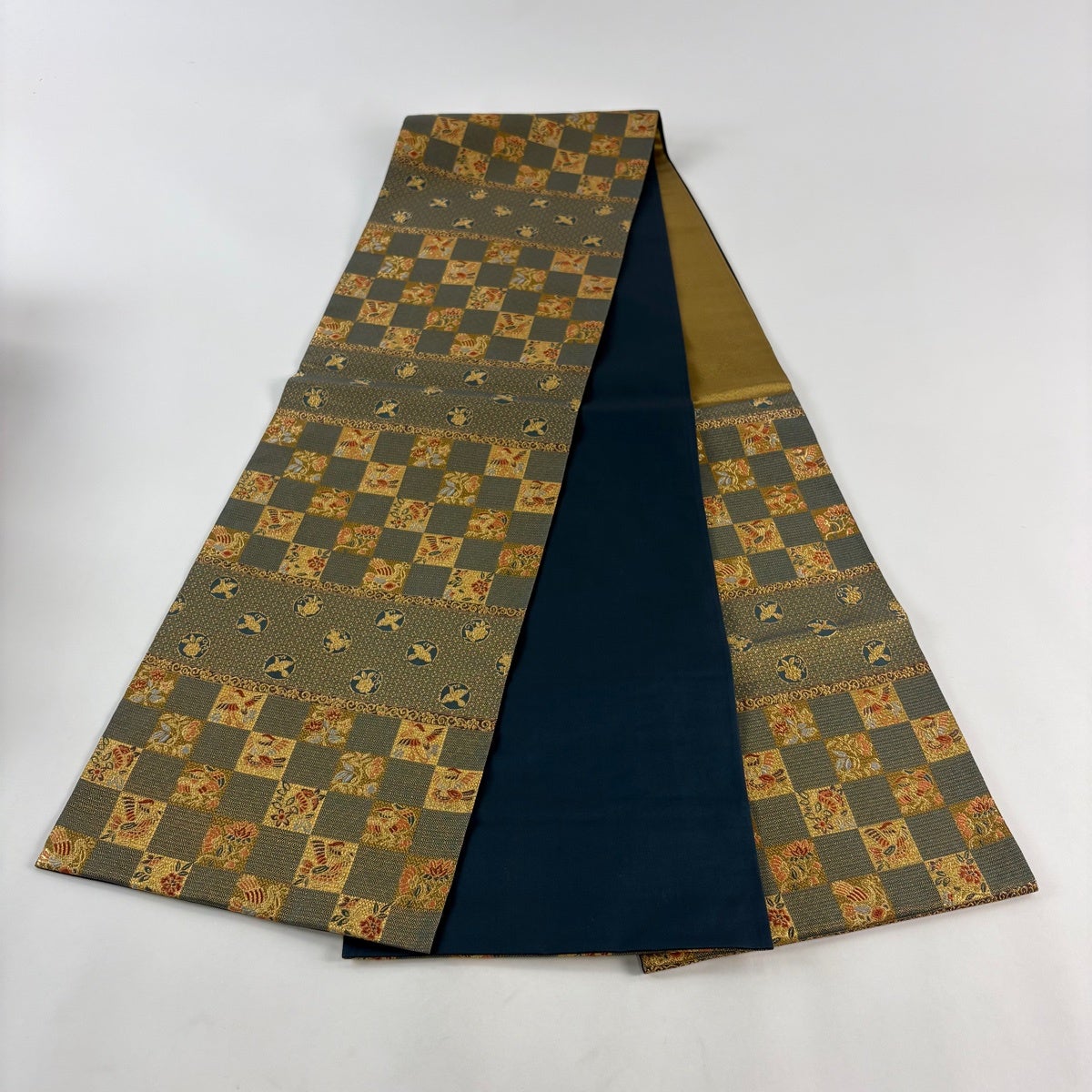美品】 袋帯 秀品 鈴乃屋 花鳥 市松 金糸 刺繍 青緑 六通 正絹｜中古
