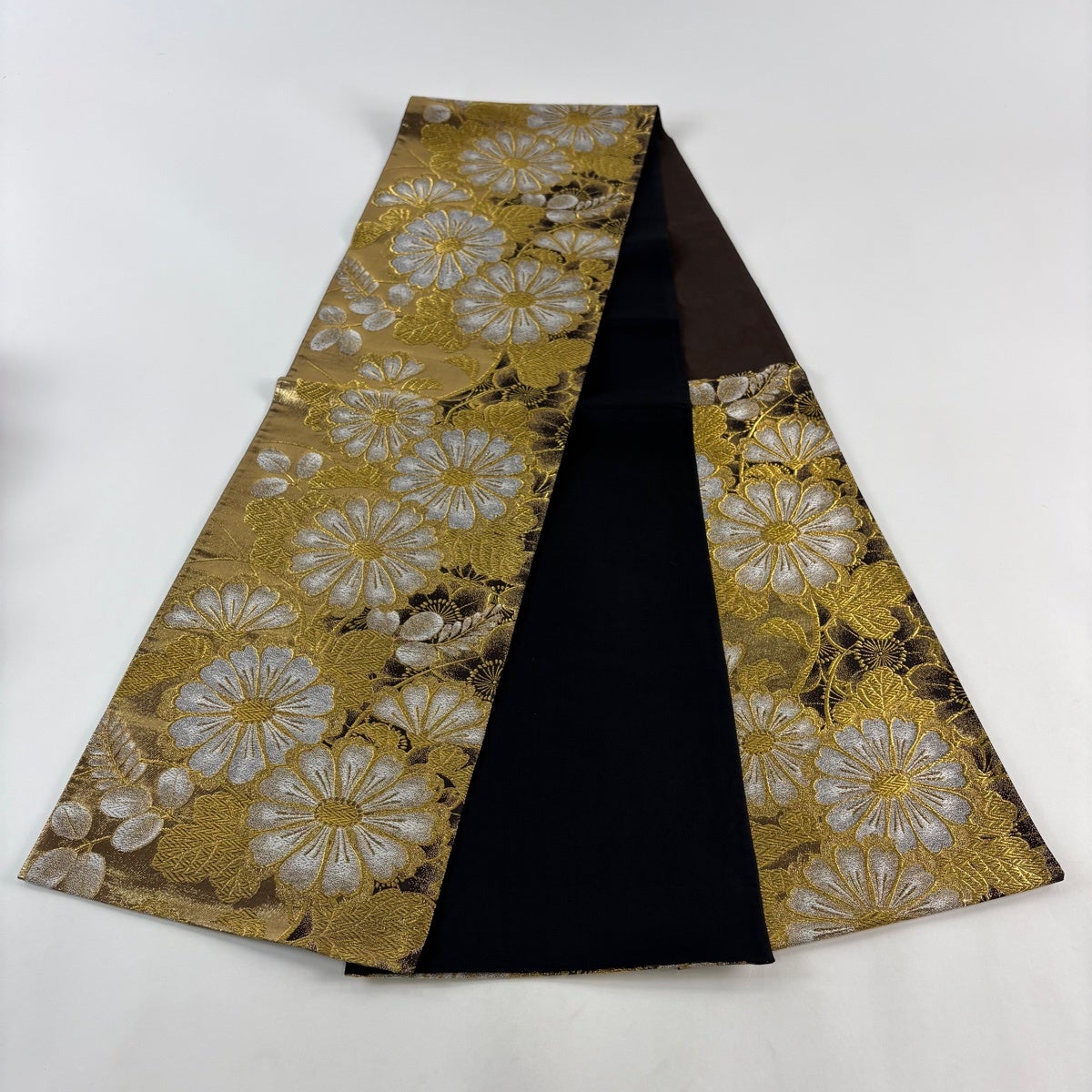美品】 袋帯 秀品 菊 萩 金糸 箔 黒 六通 正絹｜中古・古着