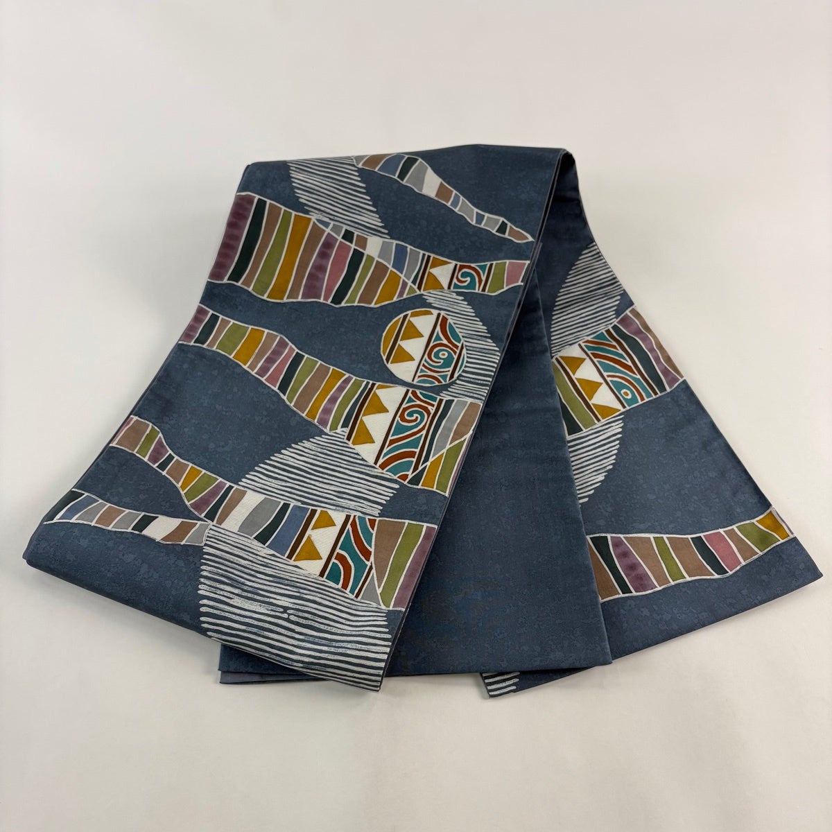 美品】 袋帯 秀品 幾何学模様 青灰色 お太鼓柄 正絹｜中古・古着