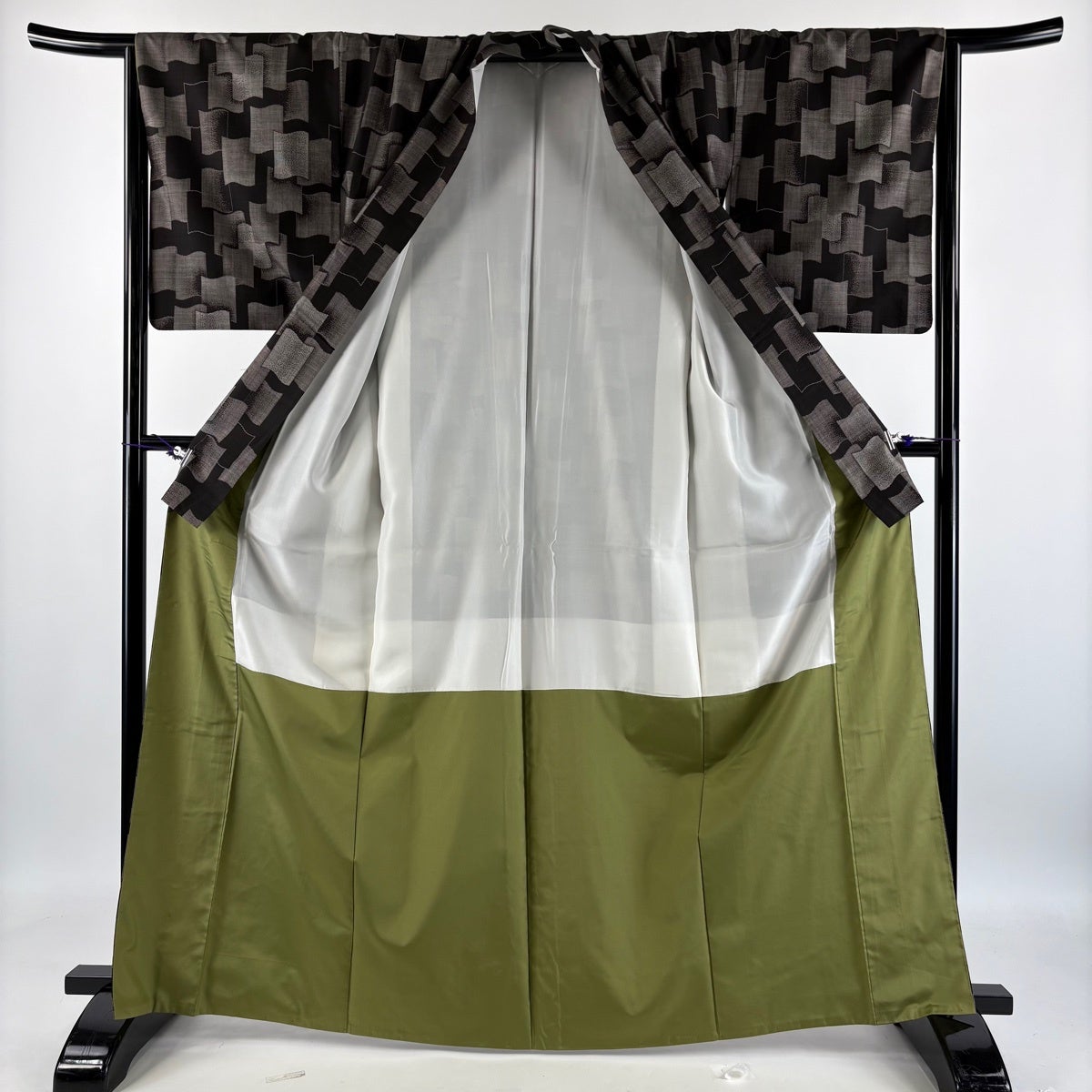 美品】 紬 身丈165.5cm 裄丈65cm M 袷 名古屋帯セット 瓦 幾何学模様