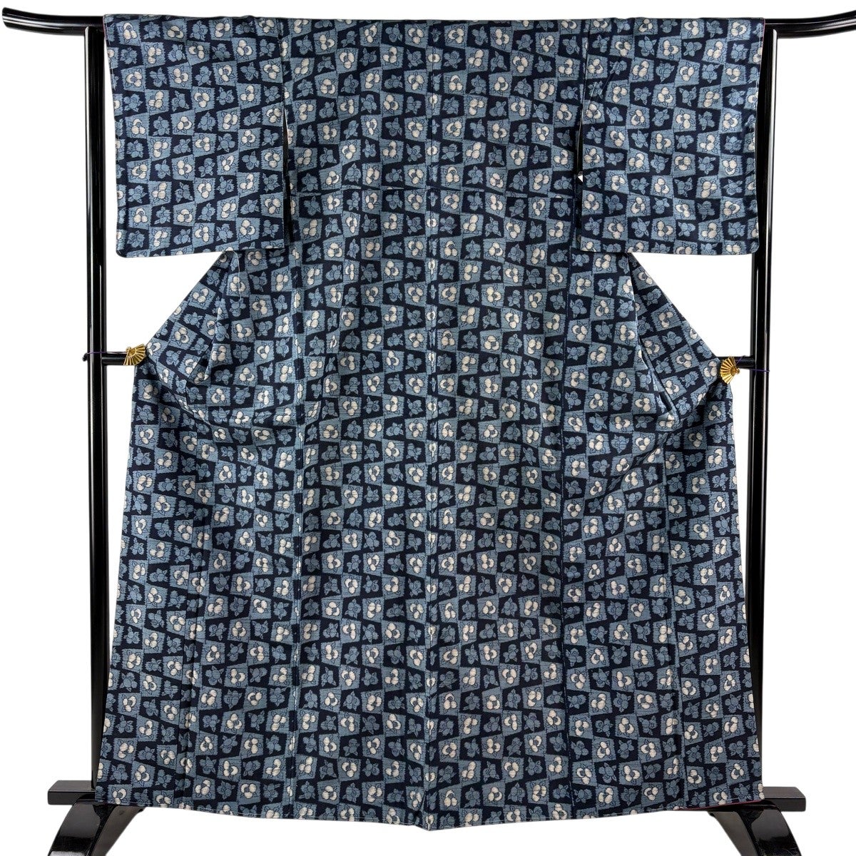 美品】 紬 身丈162cm 裄丈63cm S 袷 椿 紺色 正絹 優品｜中古・古着