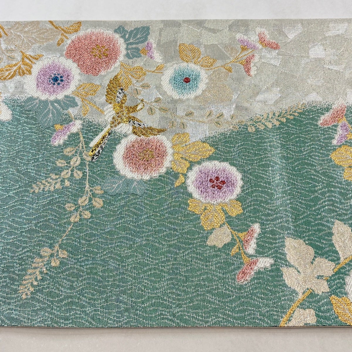 美品】 袋帯 秀品 草花 鳥 箔 金銀糸 薄緑 六通 正絹｜中古・古着