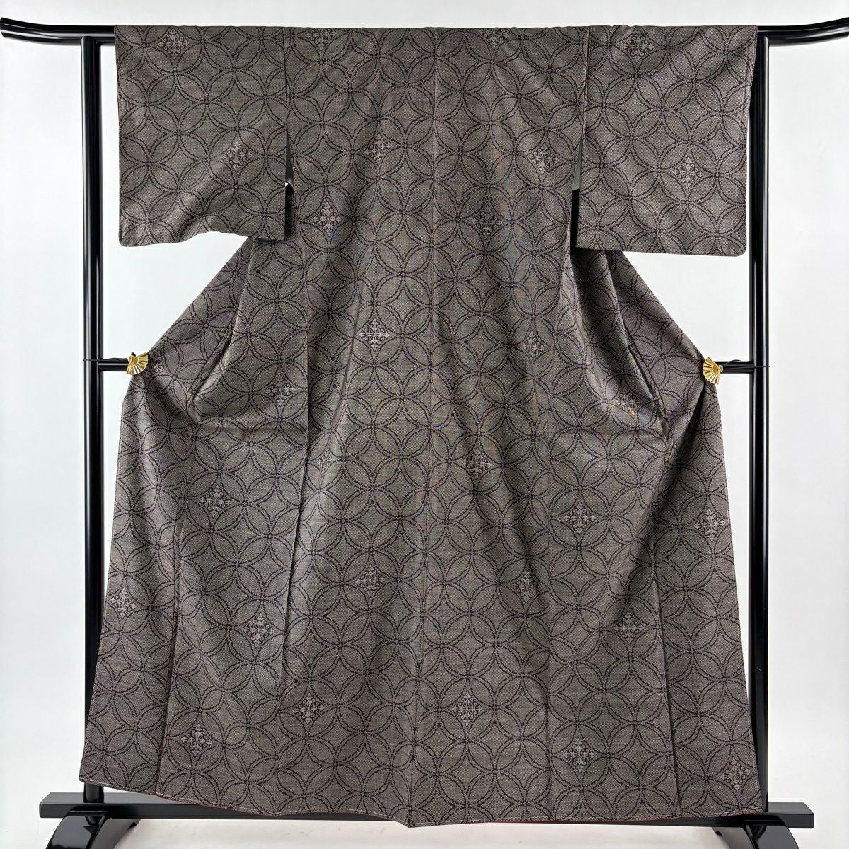 正絹 大島紬 身丈154cm 裄丈65cm M 逸品 美品】 大島紬 身丈159cm 裄丈66cm M 袷 純泥 証紙あり 枝花 焦茶色