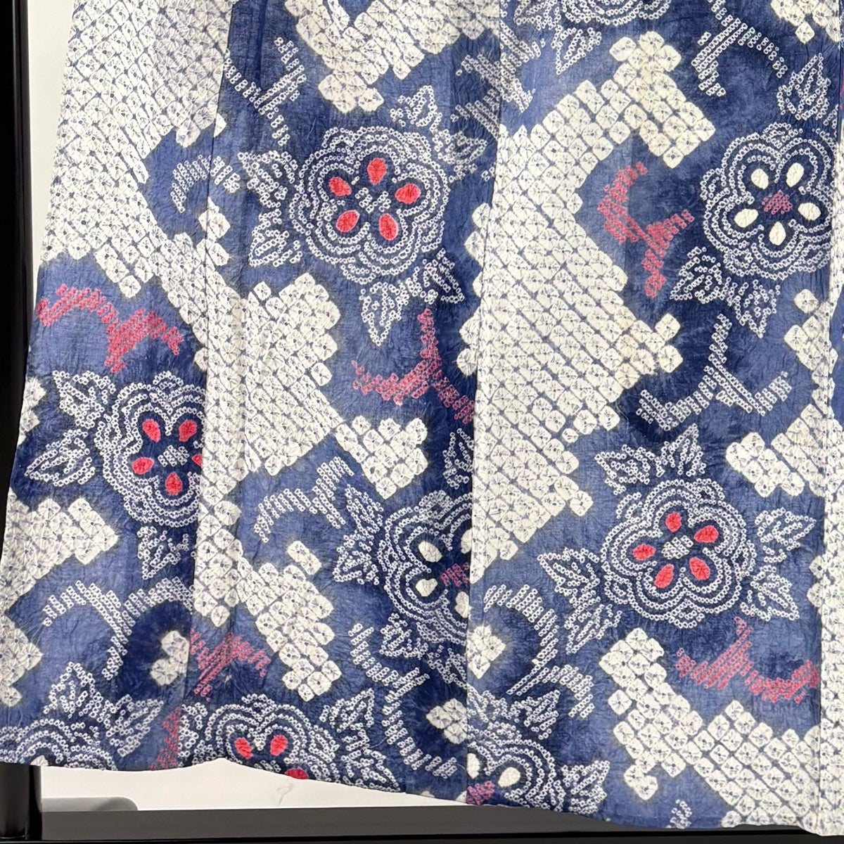 美品】 浴衣 身丈156cm 裄丈63cm S 絞り浴衣 草花 青紫 綿 名品｜中古