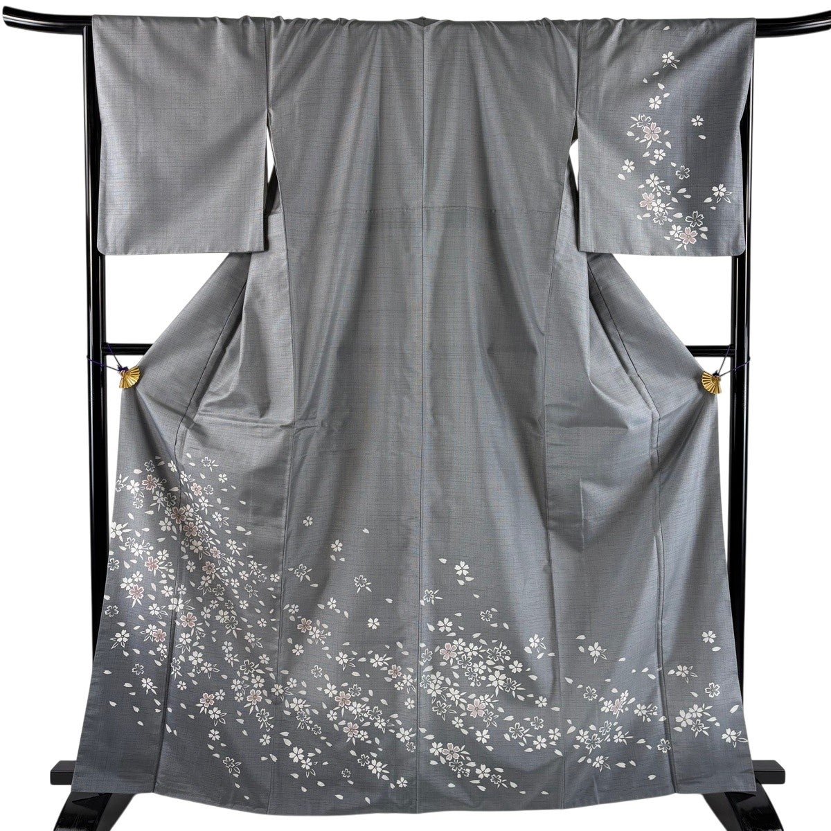 美品】 付下げ 身丈165.5cm 裄丈68cm L 袷 紬地 桜 花びら ぼかし 灰色