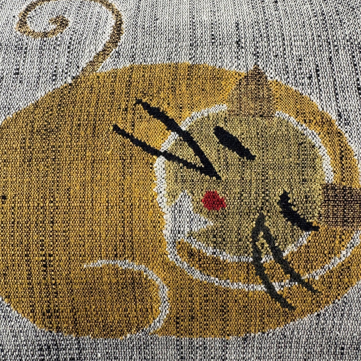 美品】 名古屋帯 名品 八寸名古屋帯 松葉仕立て 猫 箔 灰色 正絹｜中古