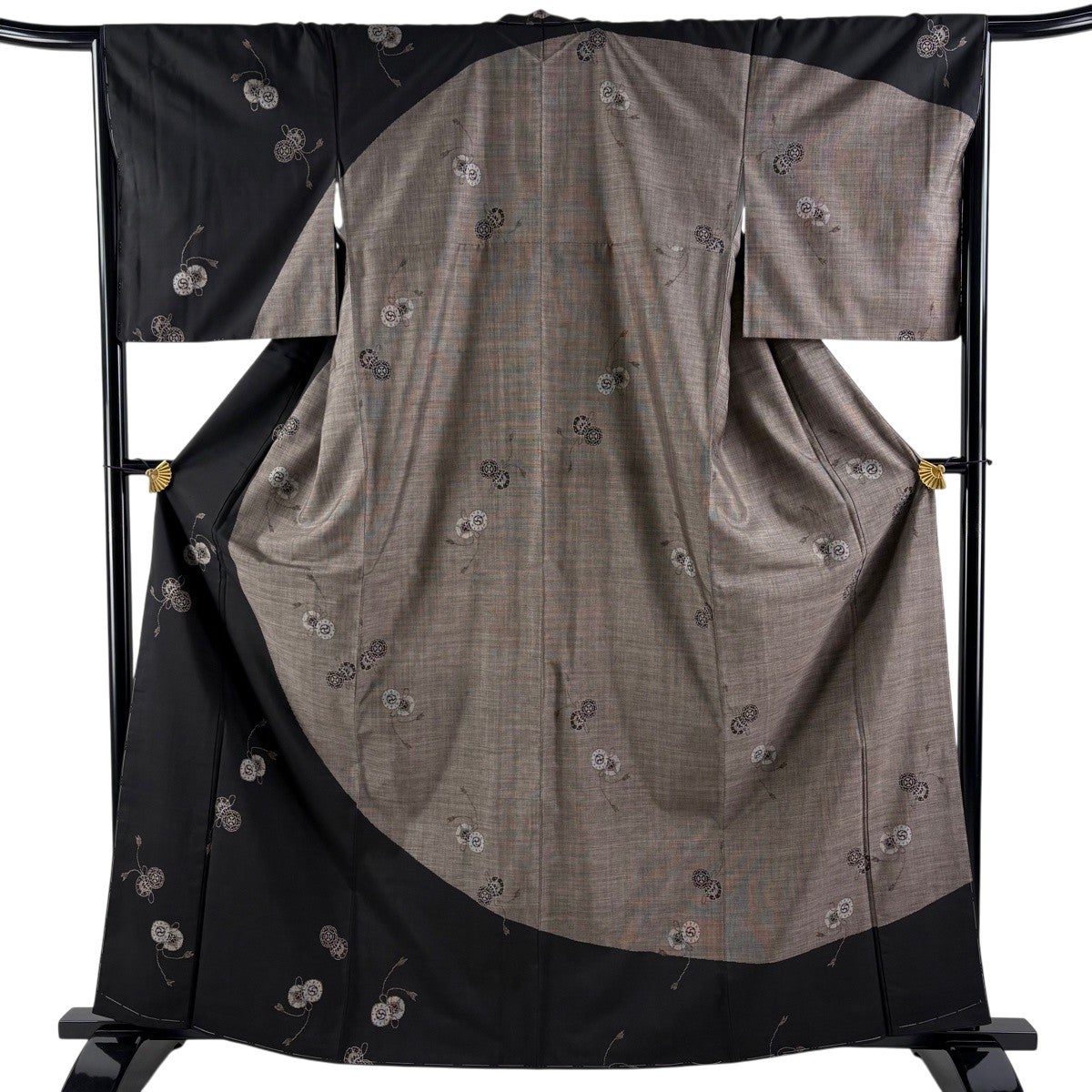美品】 訪問着 身丈163cm 裄丈65.5cm M 袷 紬地 鼓 黒 正絹 秀品｜中古