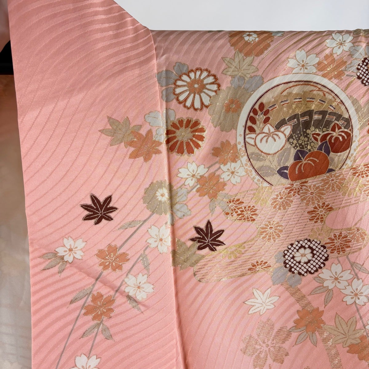 振袖 身丈157.5cm 裄丈65.5cm M 袷 蝶 桜 金彩 ぼかし ピンク 正絹 秀