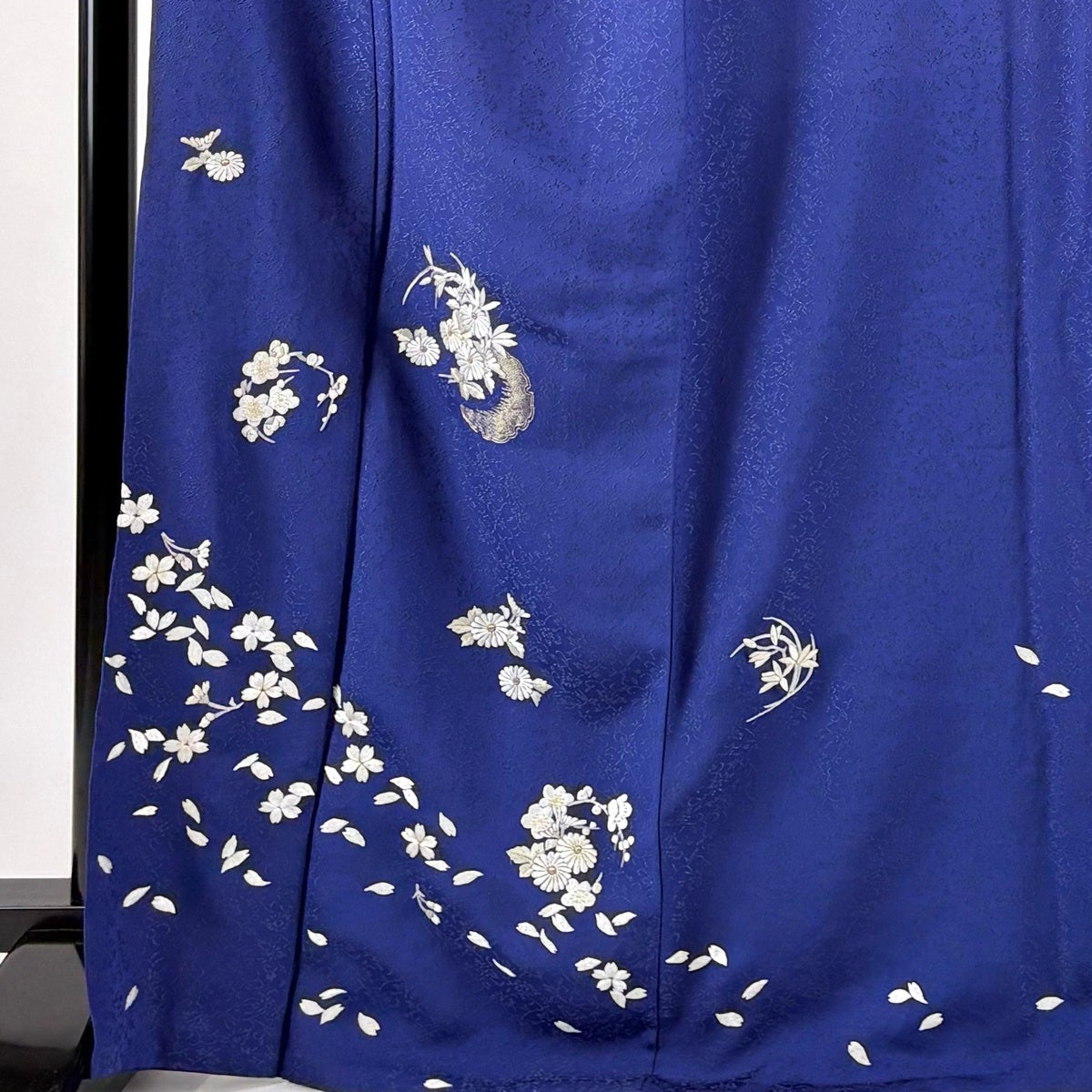 【美品】着物付下げ　総刺繍　雪輪花文　金糸　逸品 美品】 付下げ 身丈168.5cm 裄丈70.5cm L 袷 花丸文 雪輪 刺繍 金糸