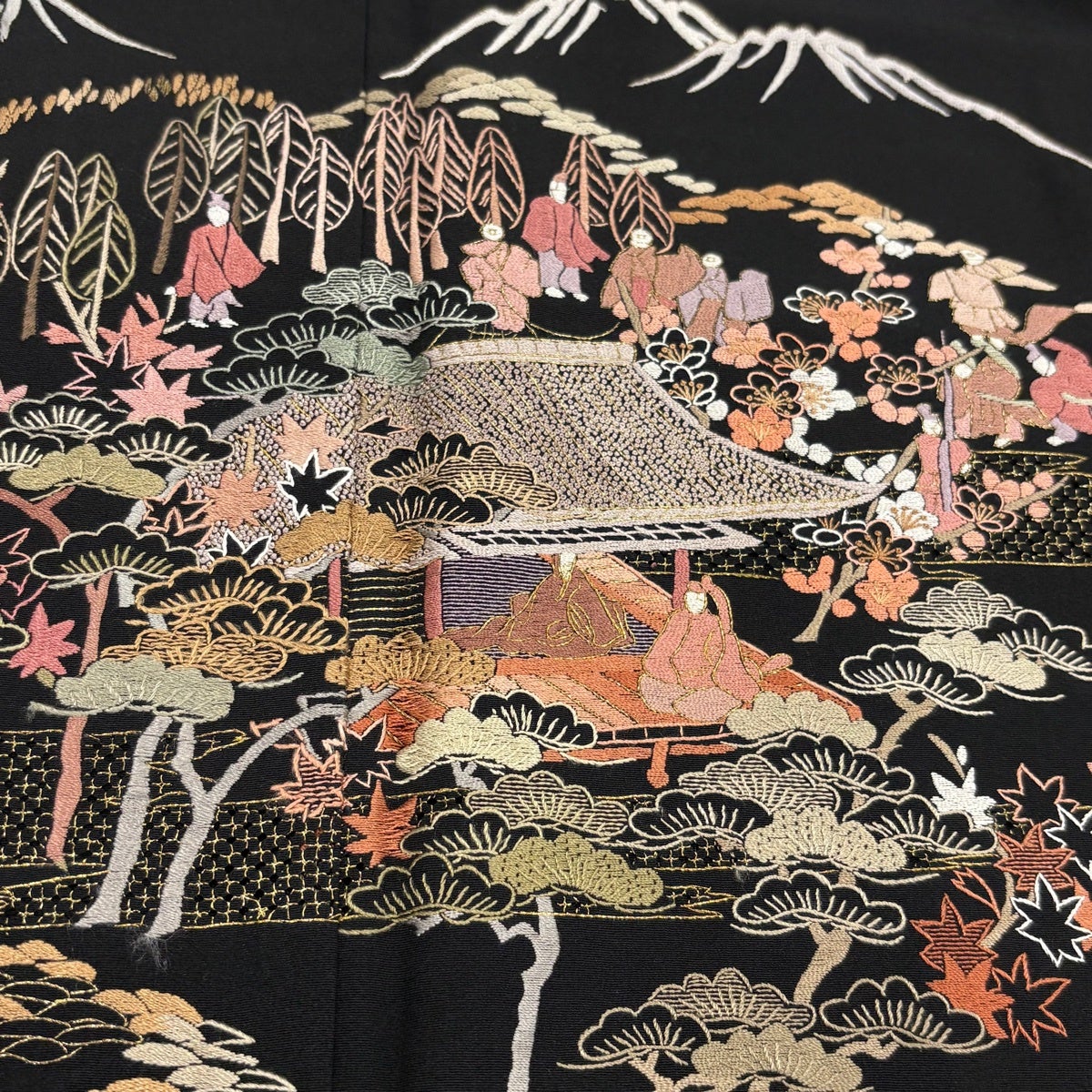 黒留袖 身丈152cm 裄丈62cm S 袷 風景 人物 刺繍 金糸 黒 正絹 秀品
