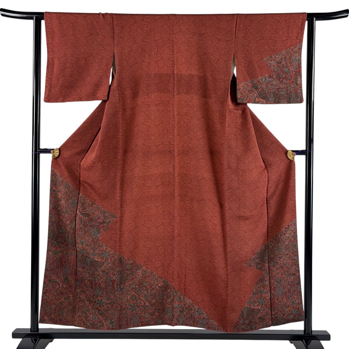 付下げ 身丈152.5cm 裄丈62.5cm S 袷 器物 草花 赤茶 正絹 秀品｜中古