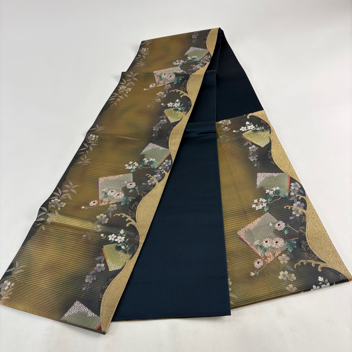 50%OFF 袋帯 秀品 色紙 草花 金糸 箔 金色 六通 正絹 K50|中古・古着 50%OFF 袋帯 秀品 色紙 草花 金糸 箔 金色 六通 正絹 K50|中古・古着