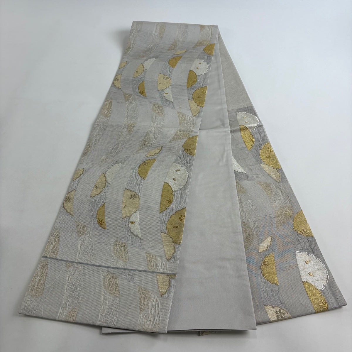正絹袋帯　金銀糸灰紫　小袖彩雪輪文 在庫一掃】 【美品】 袋帯 秀品 雪輪 桜 金銀糸 箔 灰色 六通 正絹