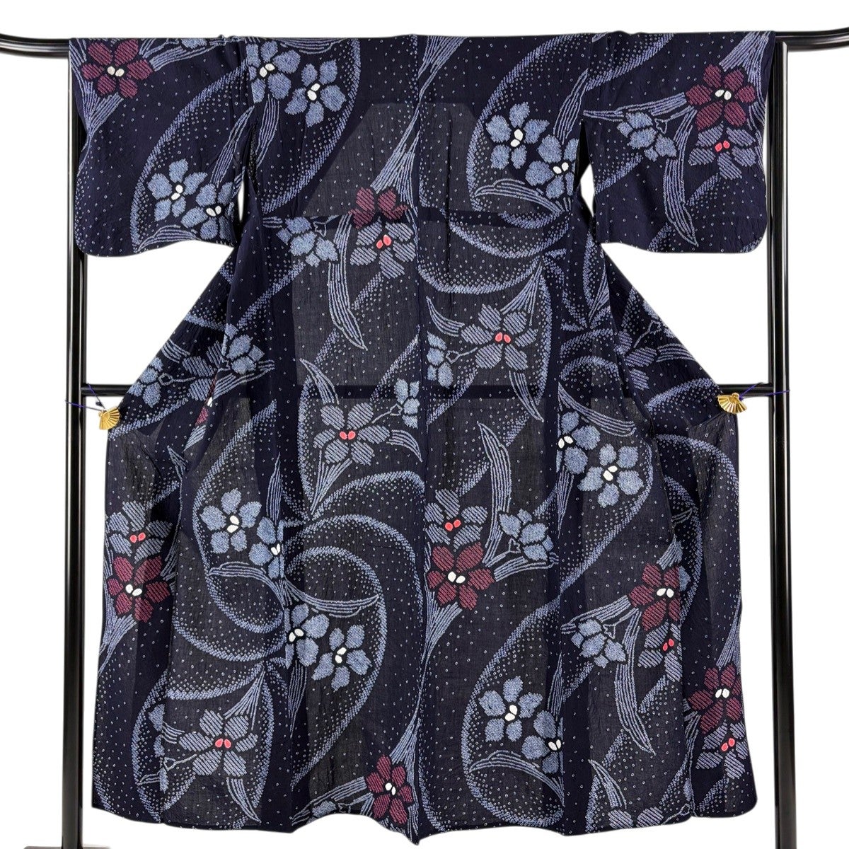 浴衣 美品 名品 身丈147.5cm 裄丈61cm 綿 【中古】 浴衣 身丈151.5cm 裄丈63cm S 絞り浴衣 草花 流水 黒 綿 名品 中古