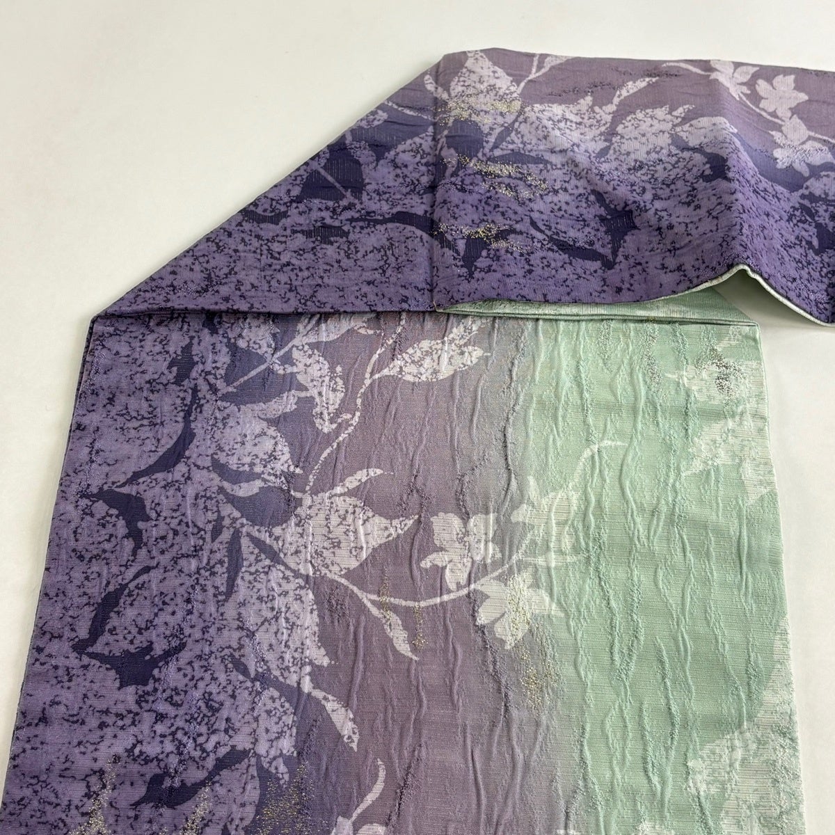 美品】 名古屋帯 秀品 シルエット 幾何学模様 金銀糸 紫 正絹｜中古