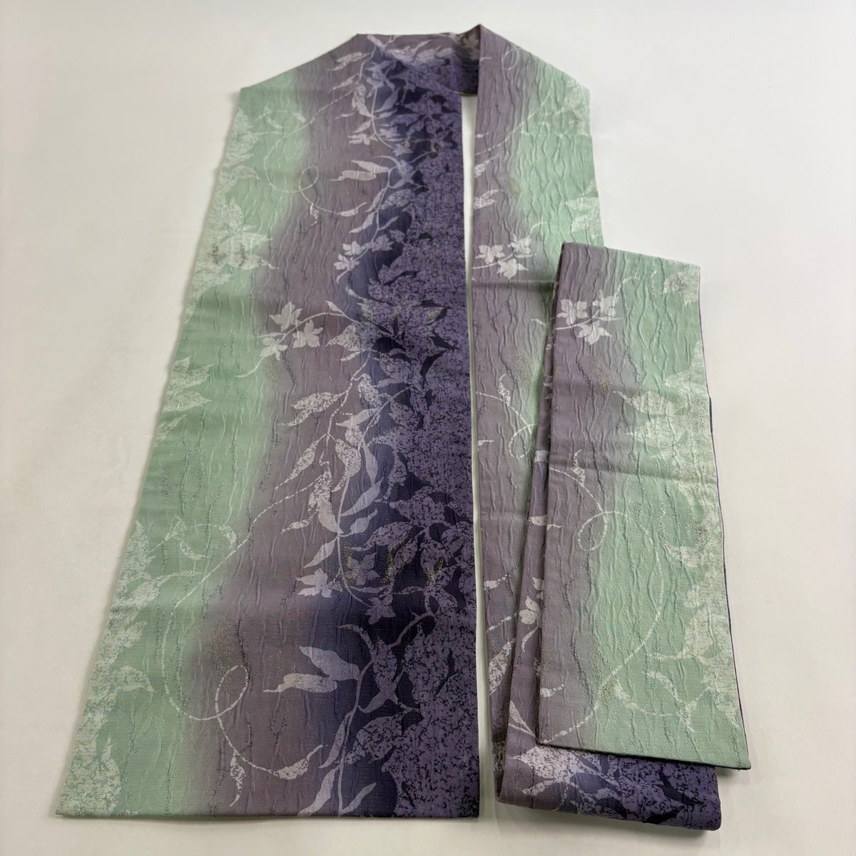 美品】 名古屋帯 秀品 シルエット 幾何学模様 金銀糸 紫 正絹｜中古