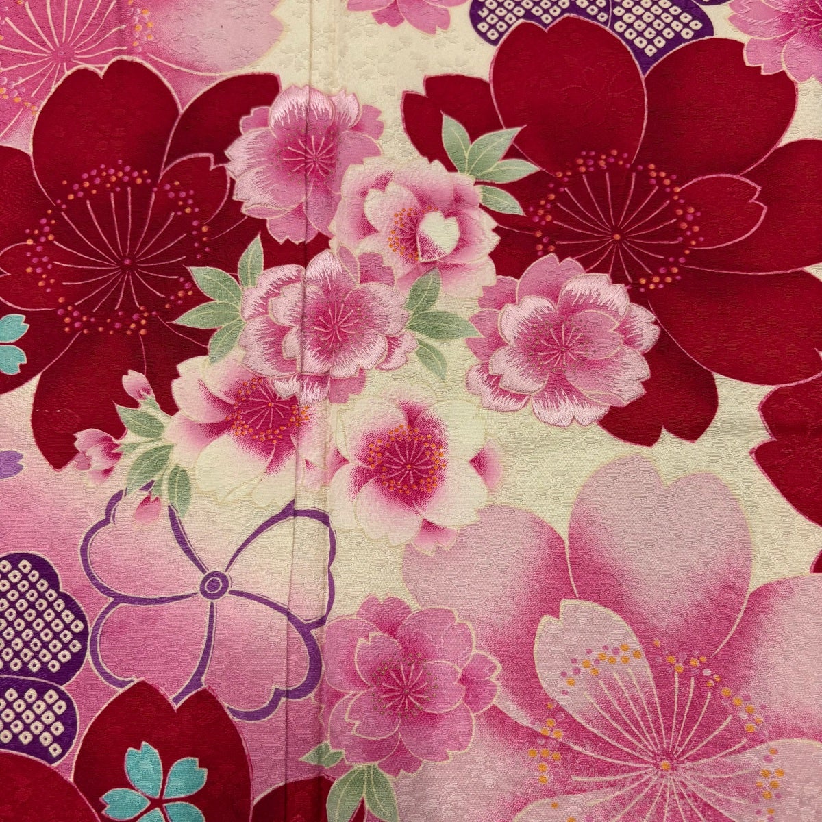 振袖 身丈159cm 裄丈65cm M 袷 山本寛斎 落款あり 桜 地紋 金彩 刺繍