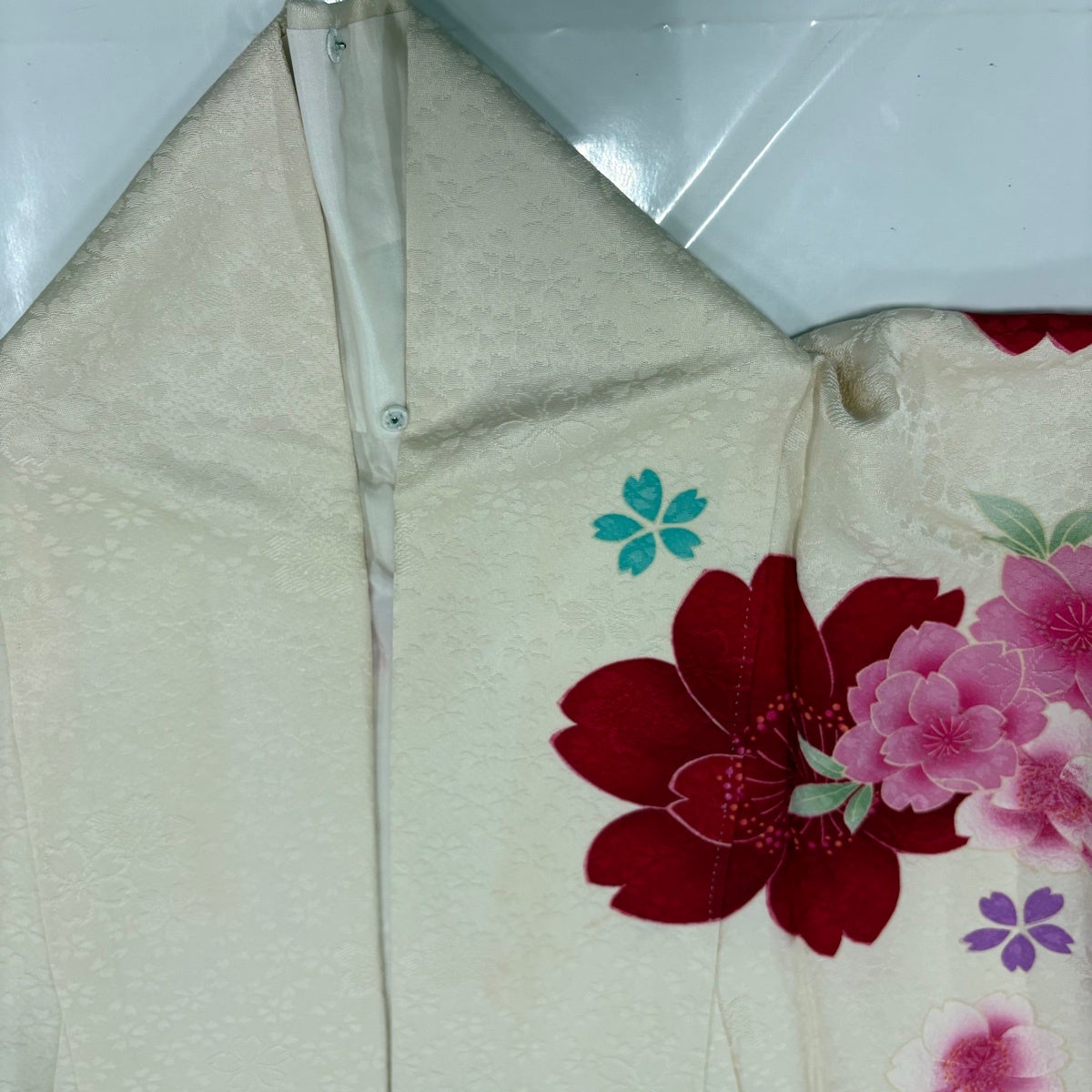 振袖 身丈159cm 裄丈65cm M 袷 山本寛斎 落款あり 桜 地紋 金彩 刺繍